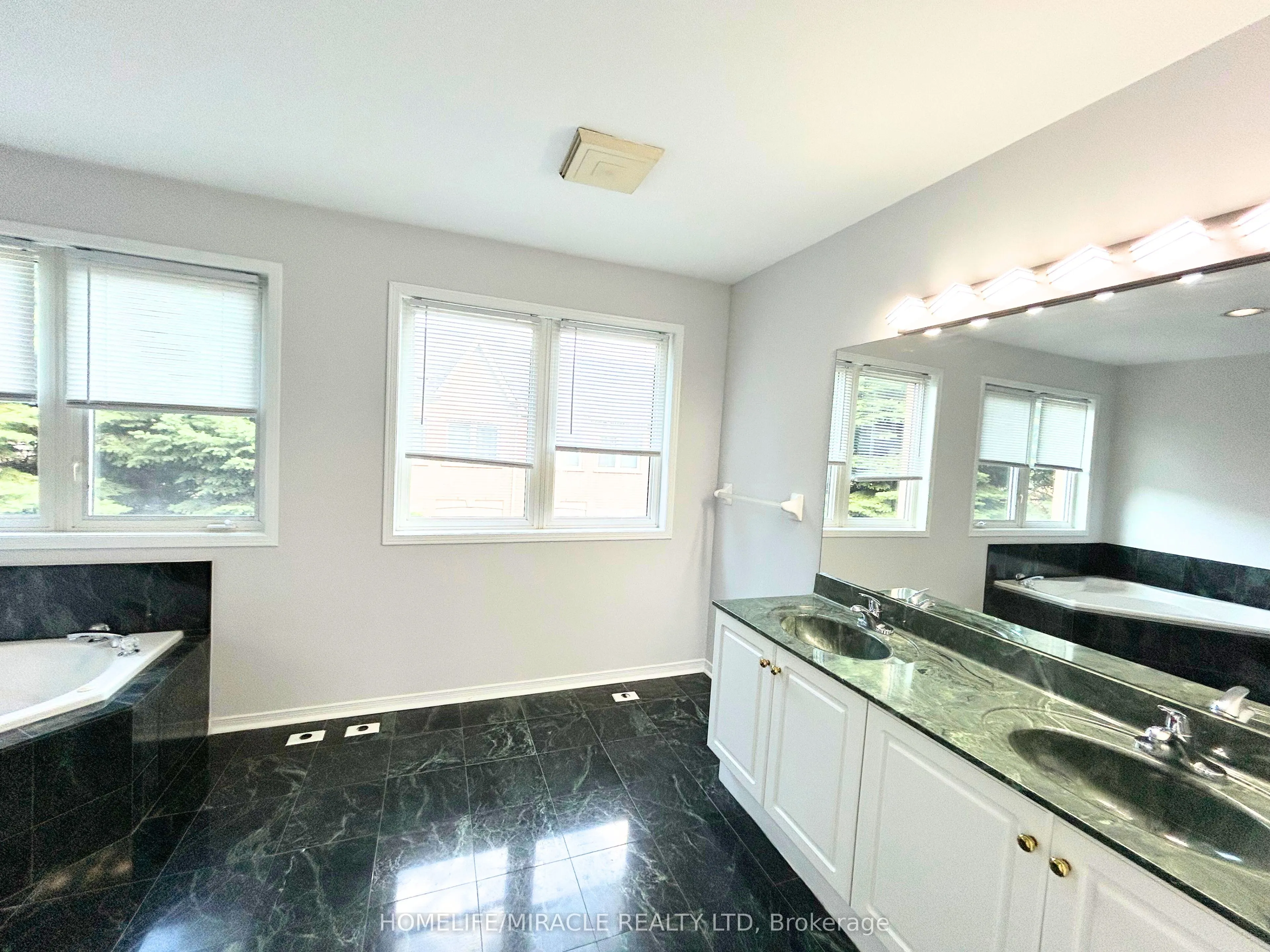 28 Rosebank Drive, #507