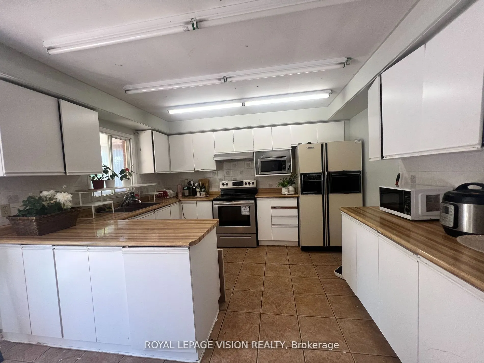 2 Glenheather Terrace, #Upper