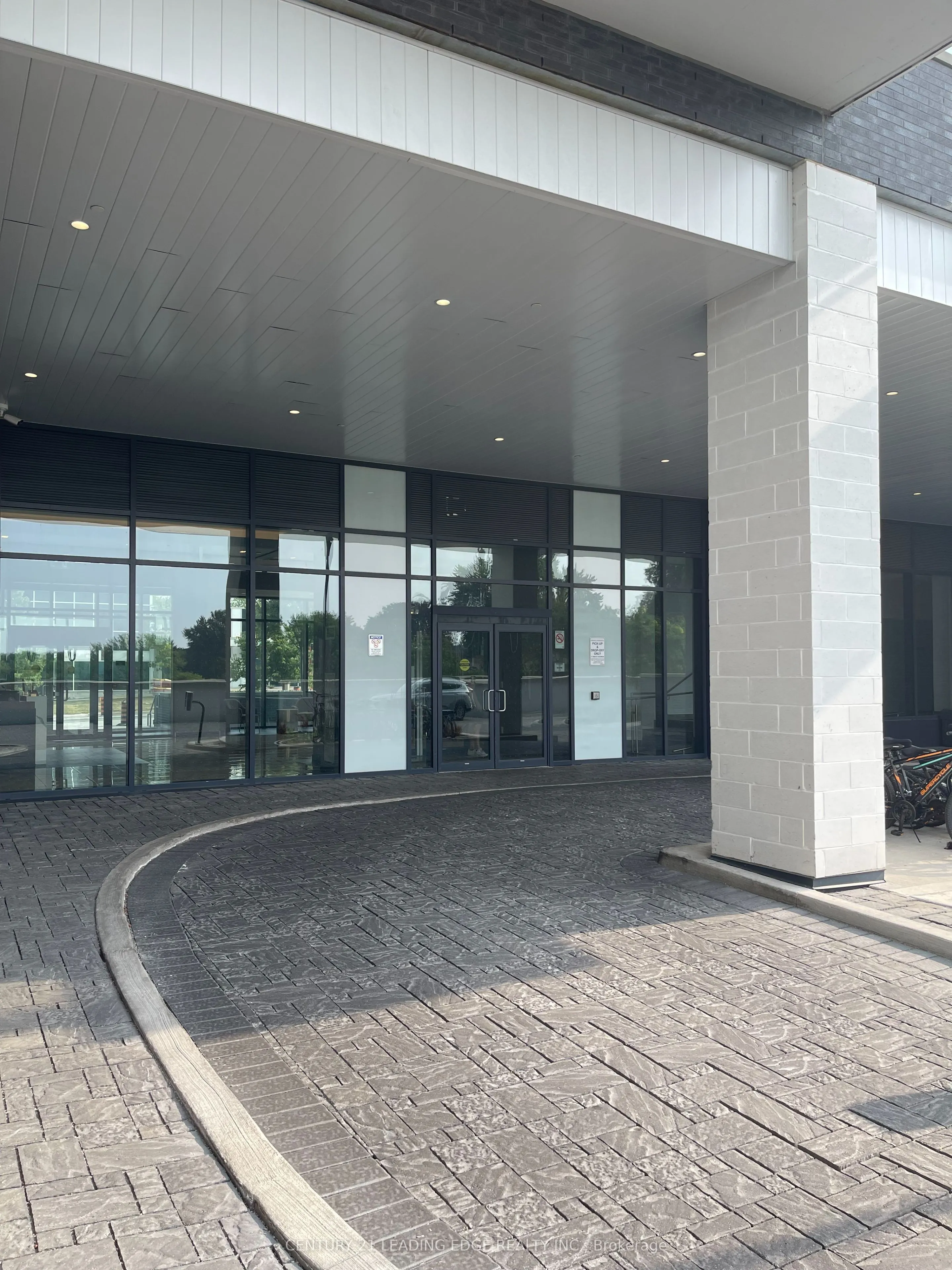 3220 Sheppard Avenue E, #1203