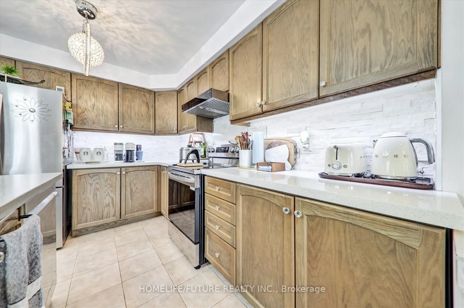 2 Clowes Street