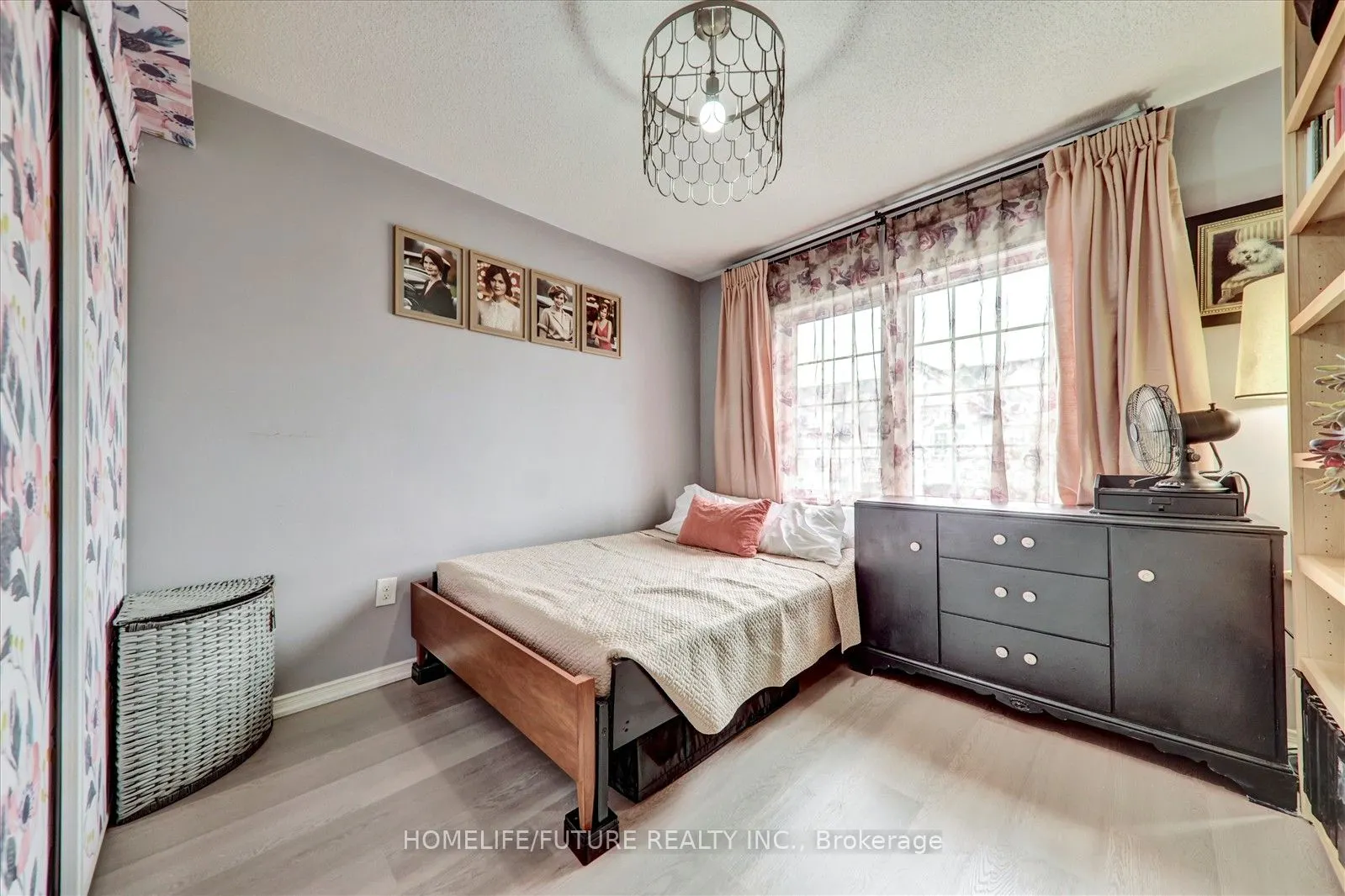 2 Clowes Street