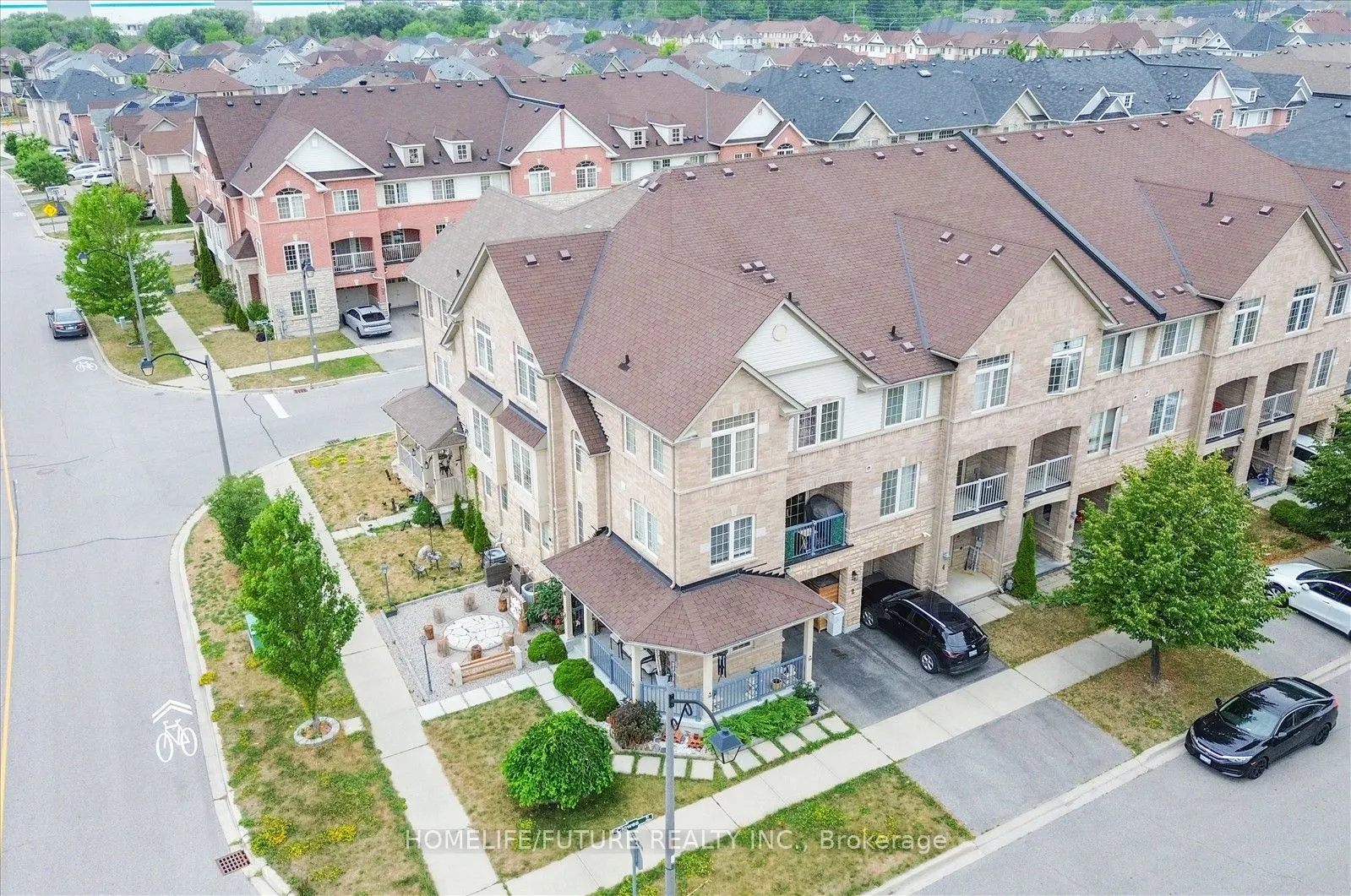 2 Clowes Street