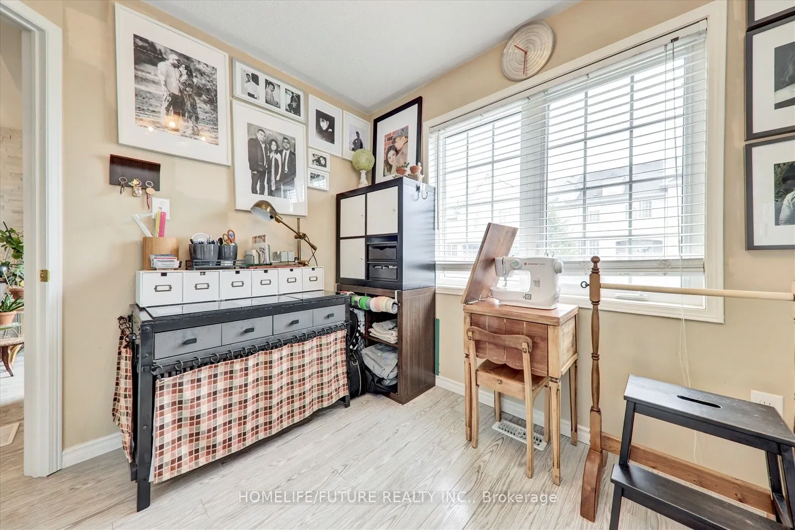 2 Clowes Street