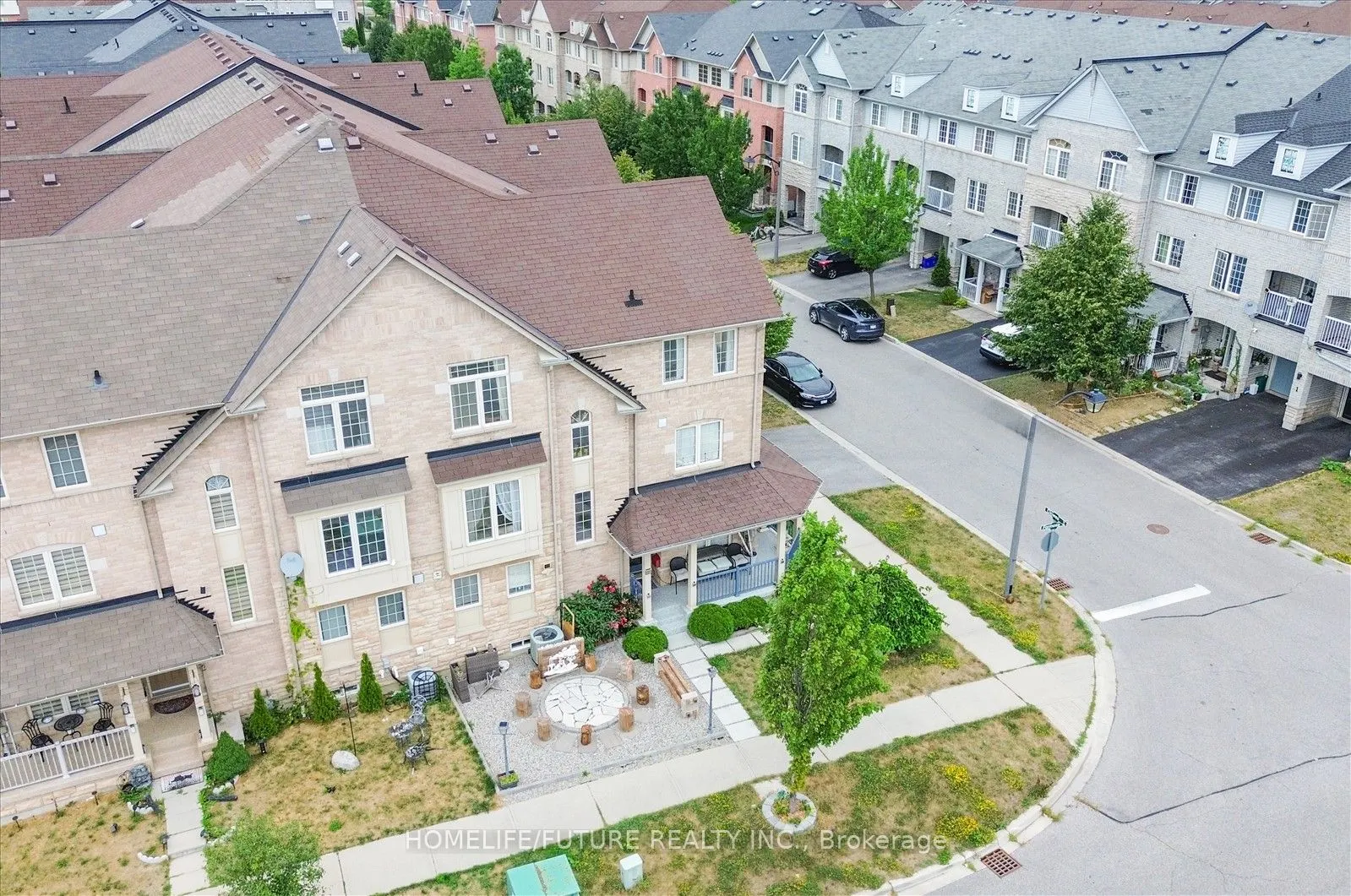 2 Clowes Street