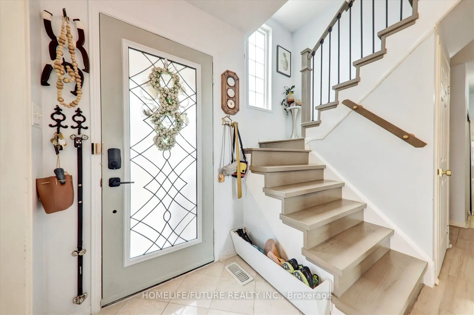 2 Clowes Street