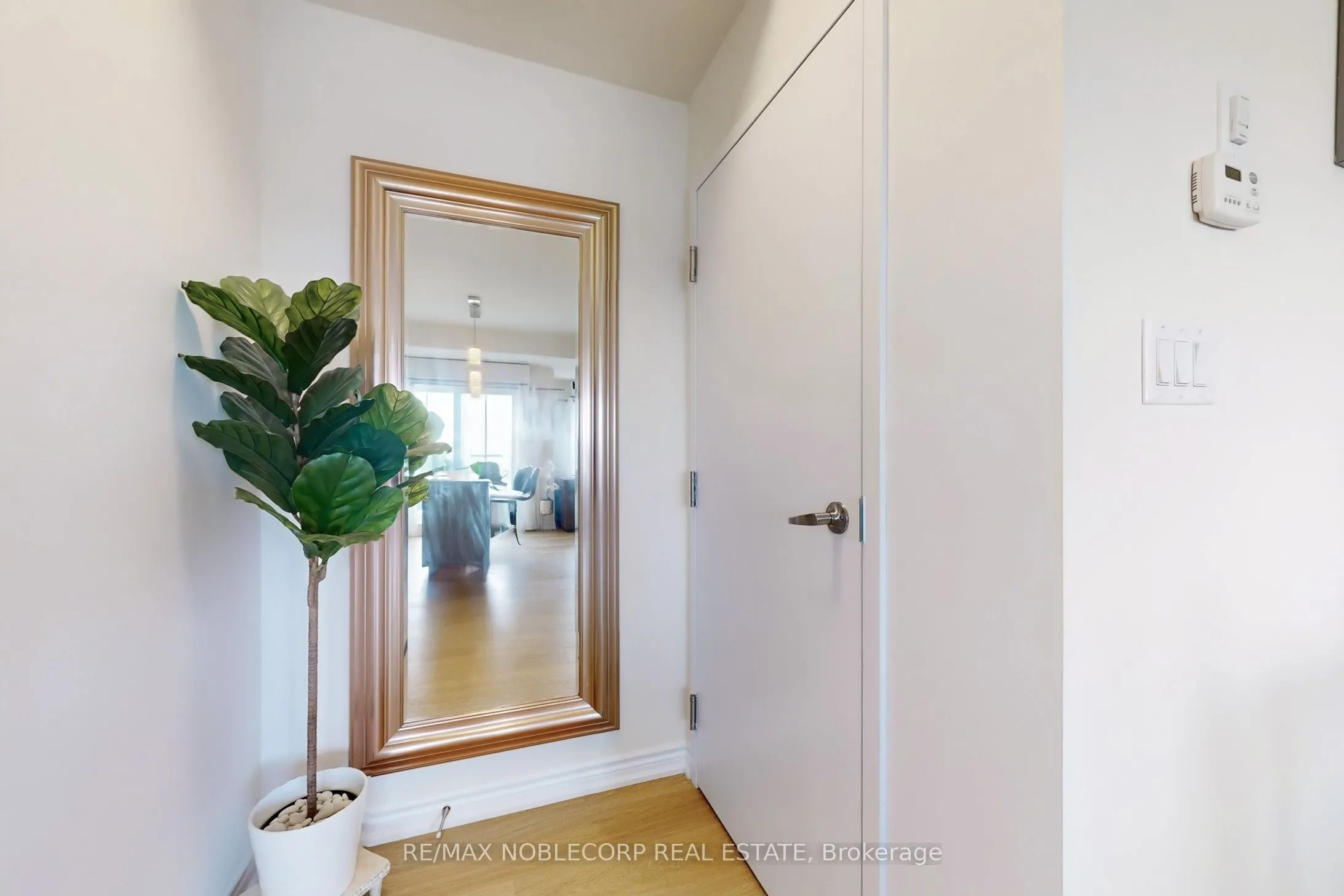 470 BERESFORD Path, #15