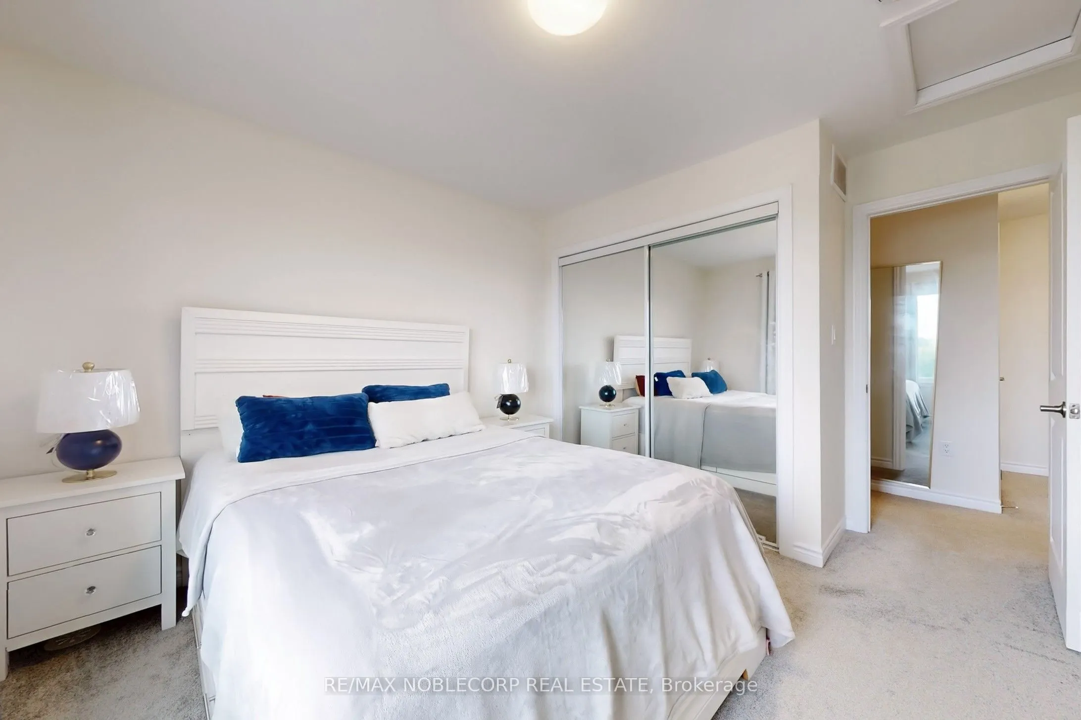470 BERESFORD Path, #15