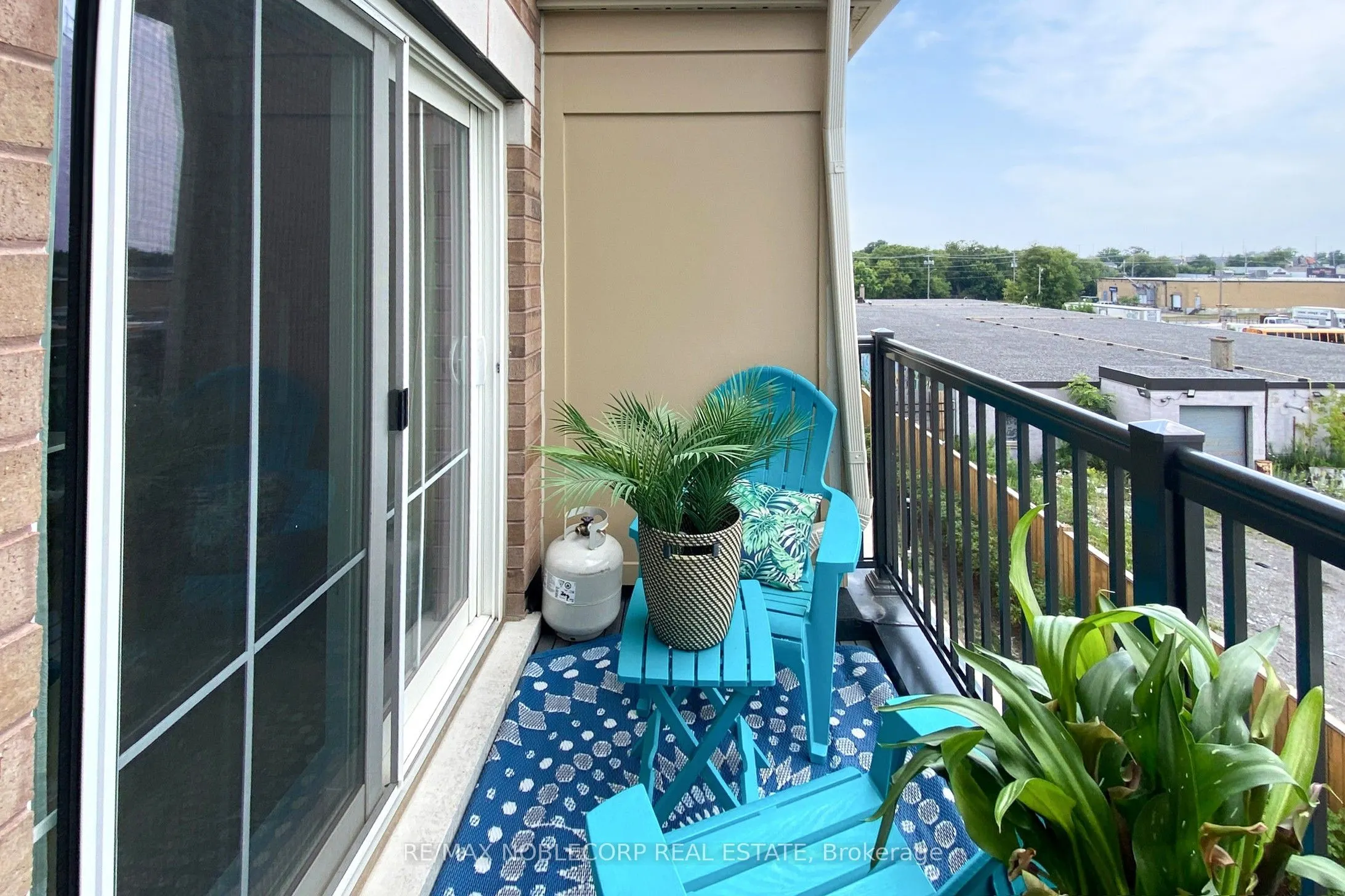 470 BERESFORD Path, #15