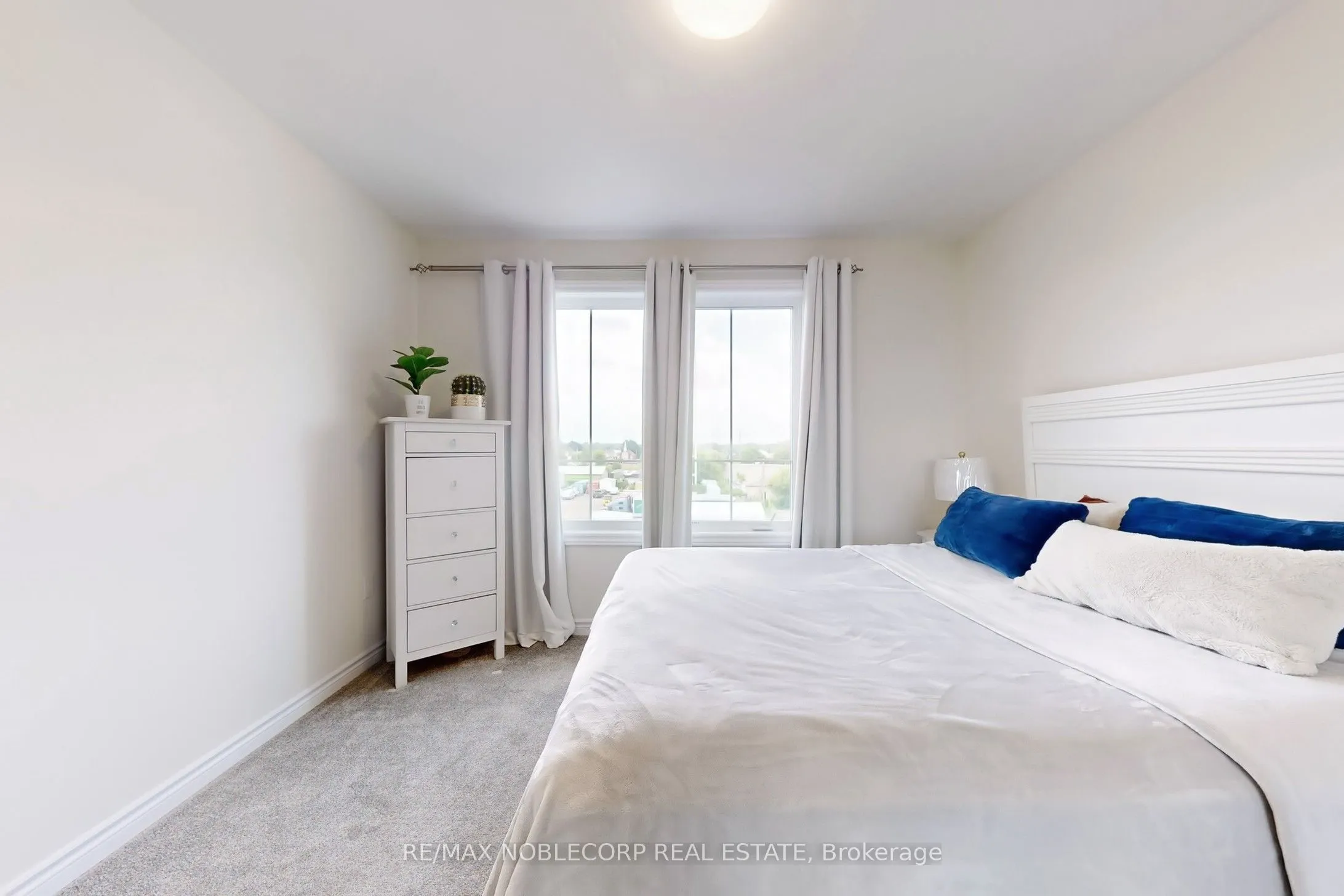 470 BERESFORD Path, #15