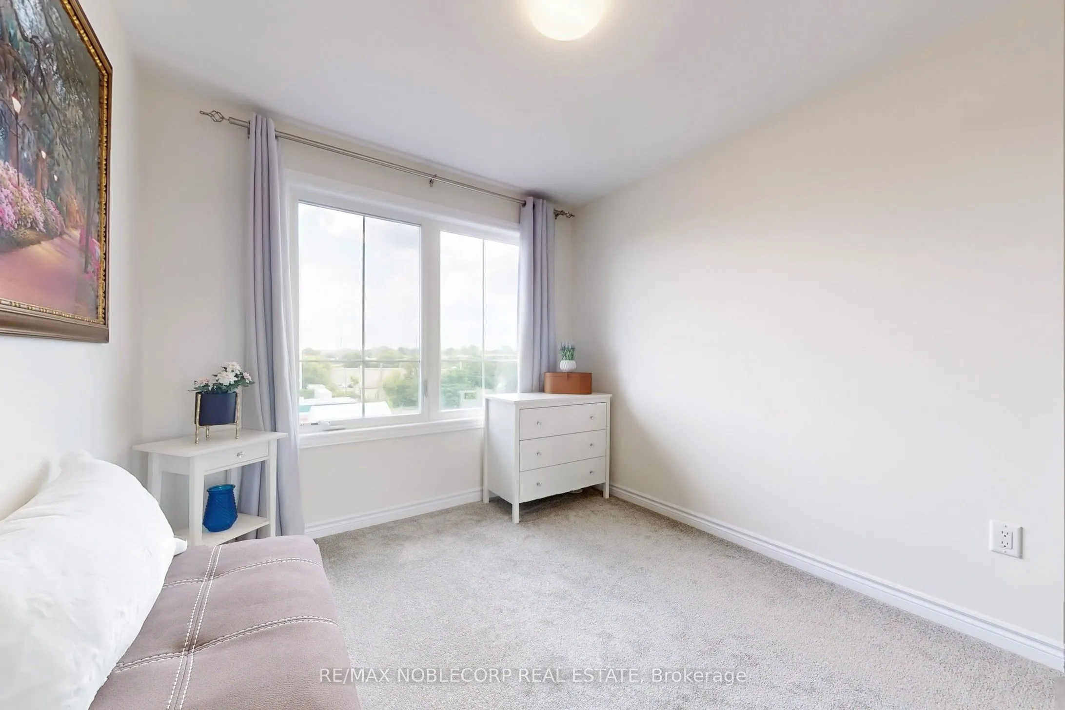 470 BERESFORD Path, #15