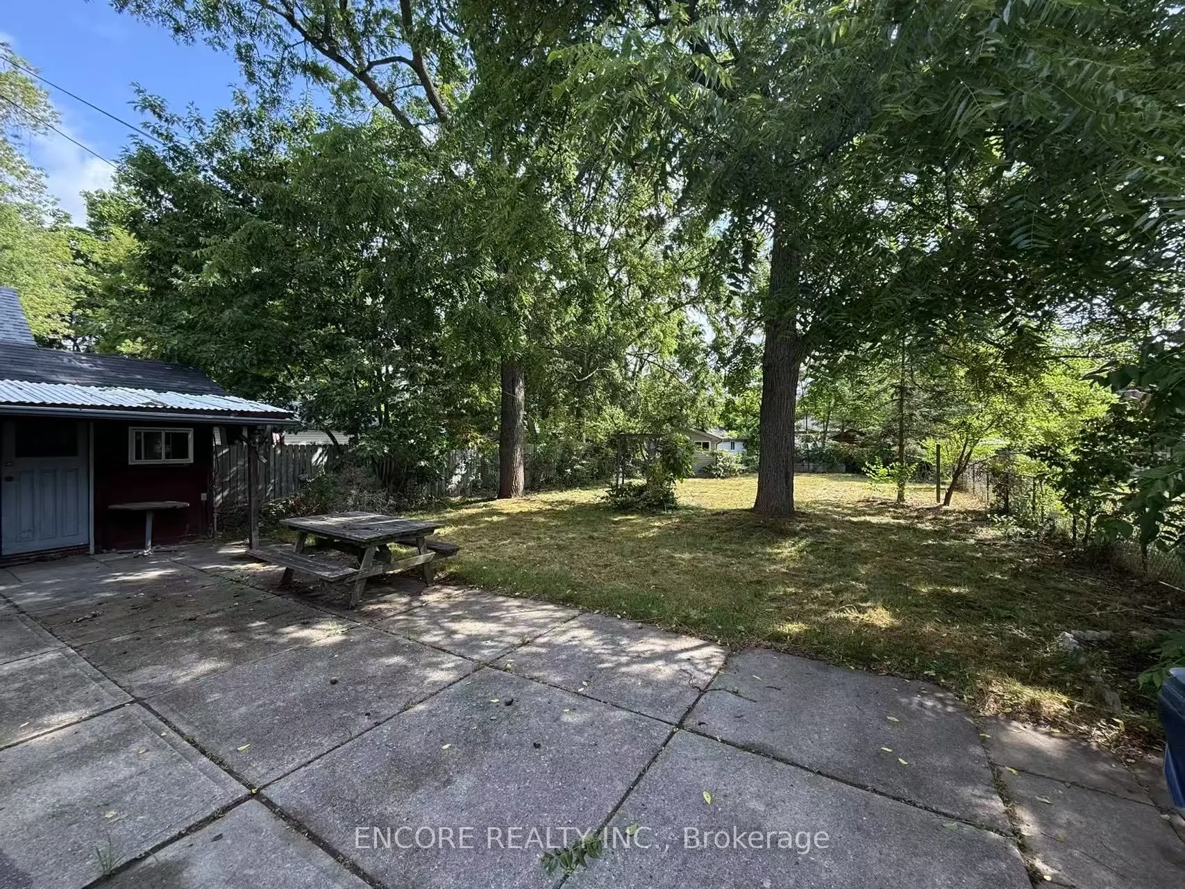 7 Weir Crescent
