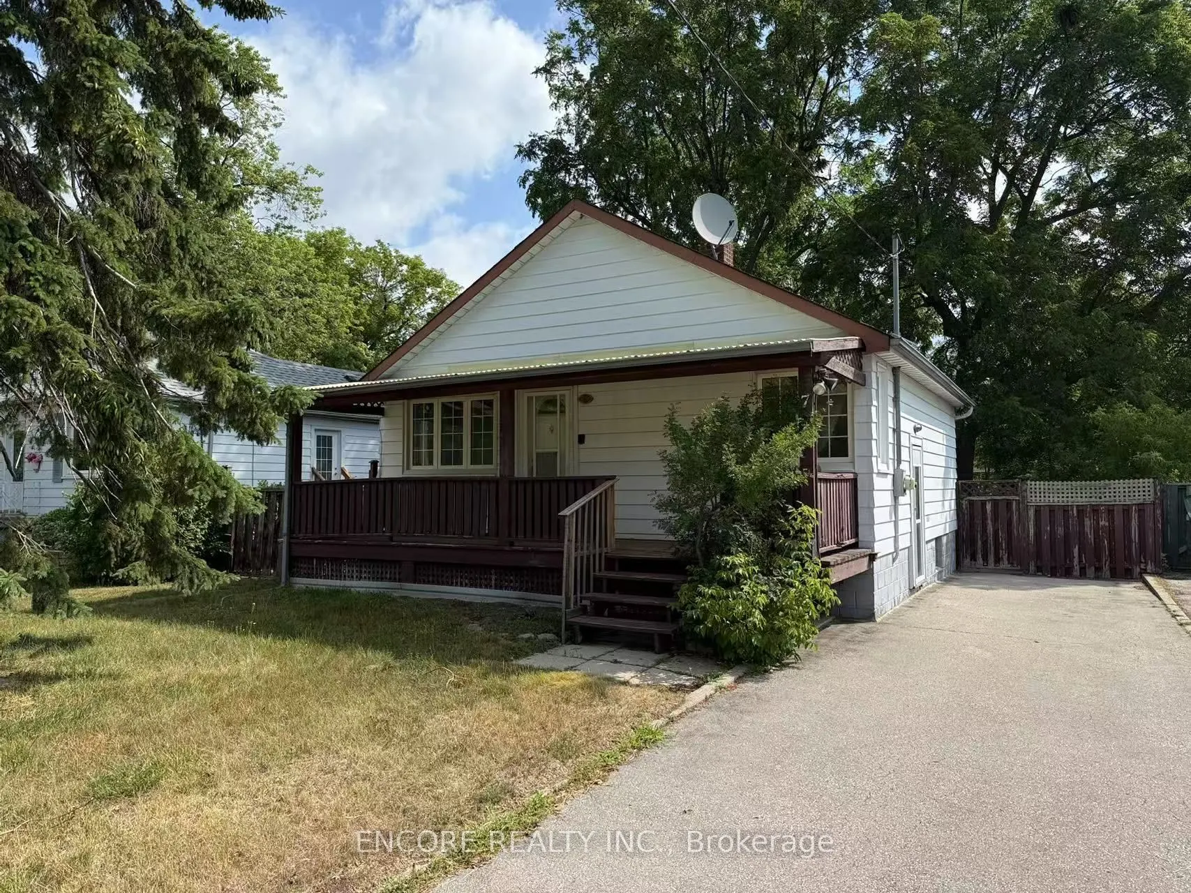 7 Weir Crescent
