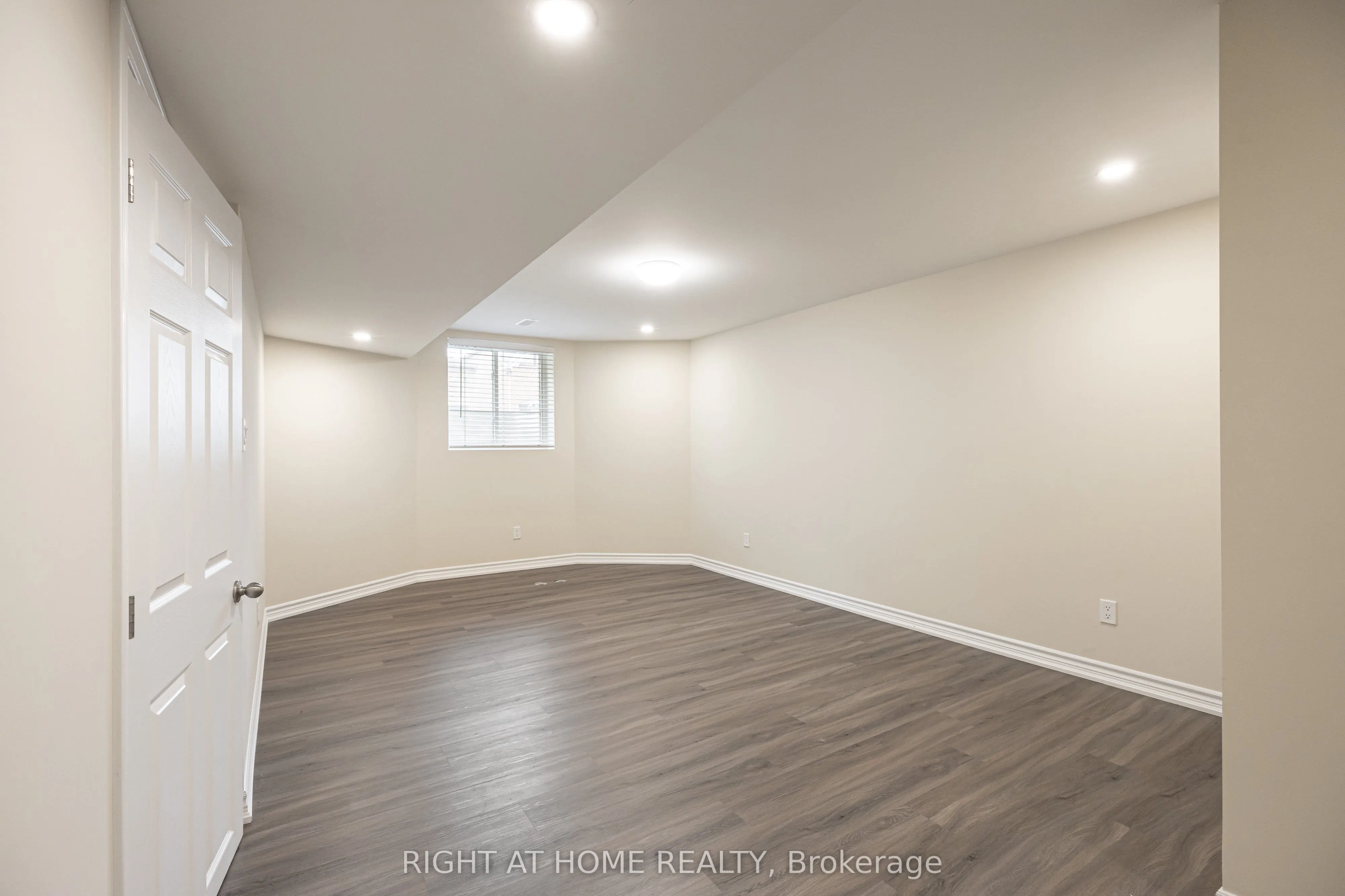40 Sabbe Crescent, #Basement