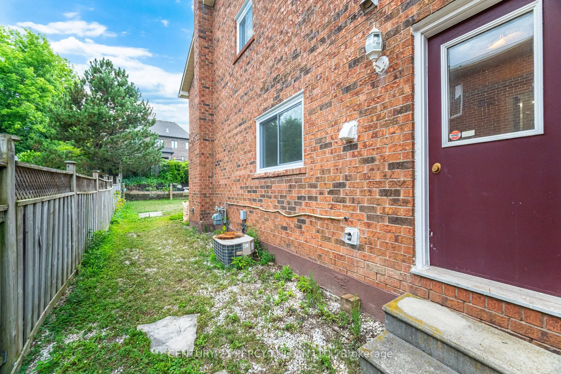 514 Lightfoot Place