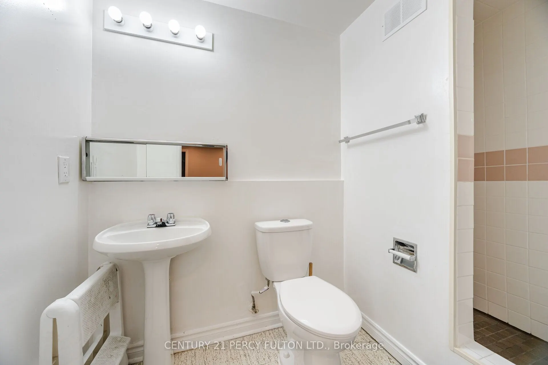 514 Lightfoot Place