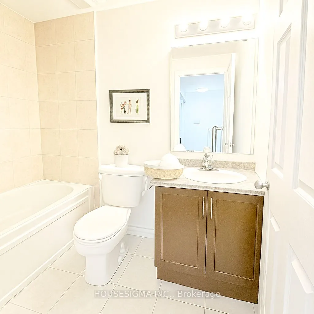 1040 Elton Way, #11
