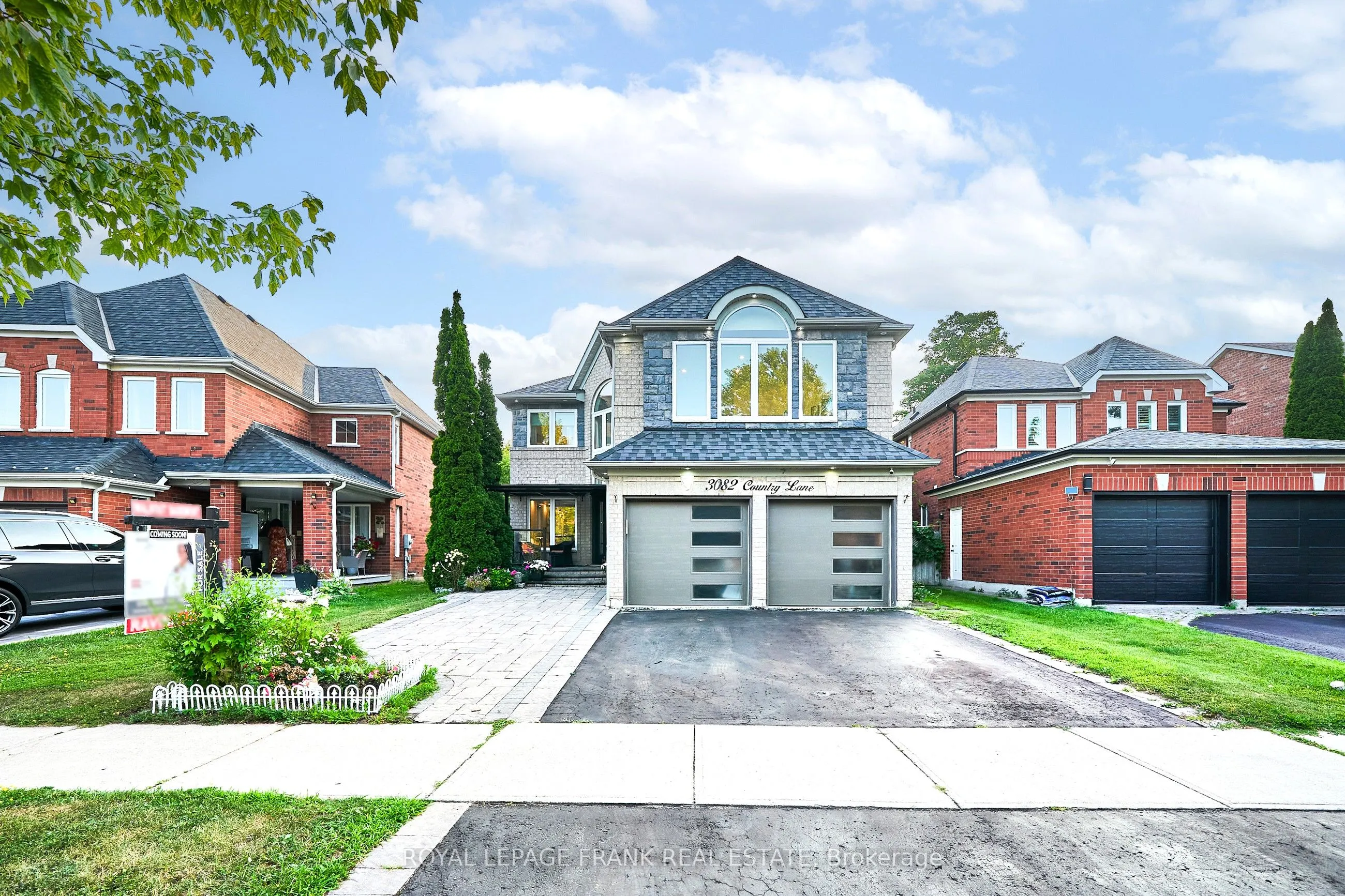 3082 Country Lane