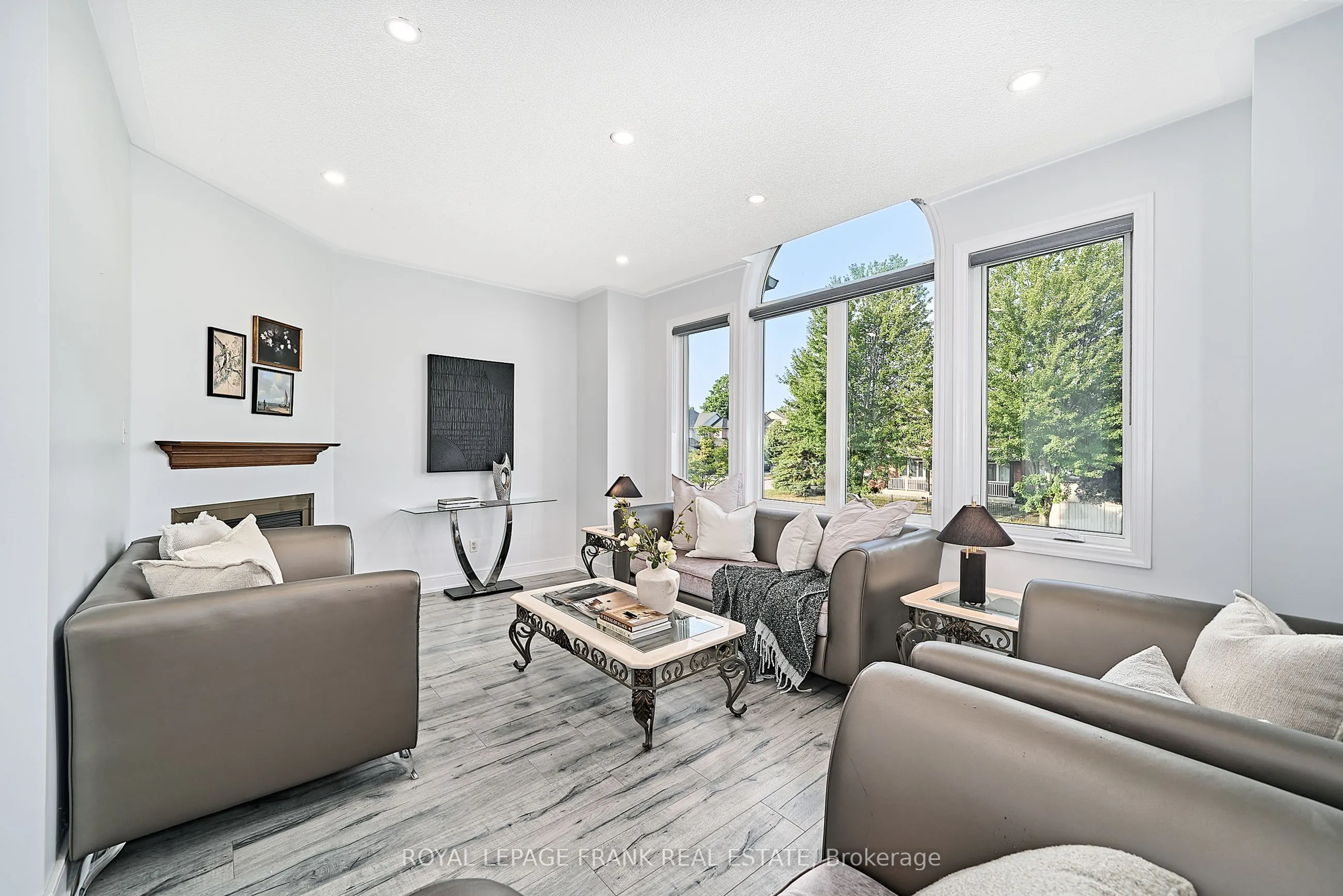 3082 Country Lane