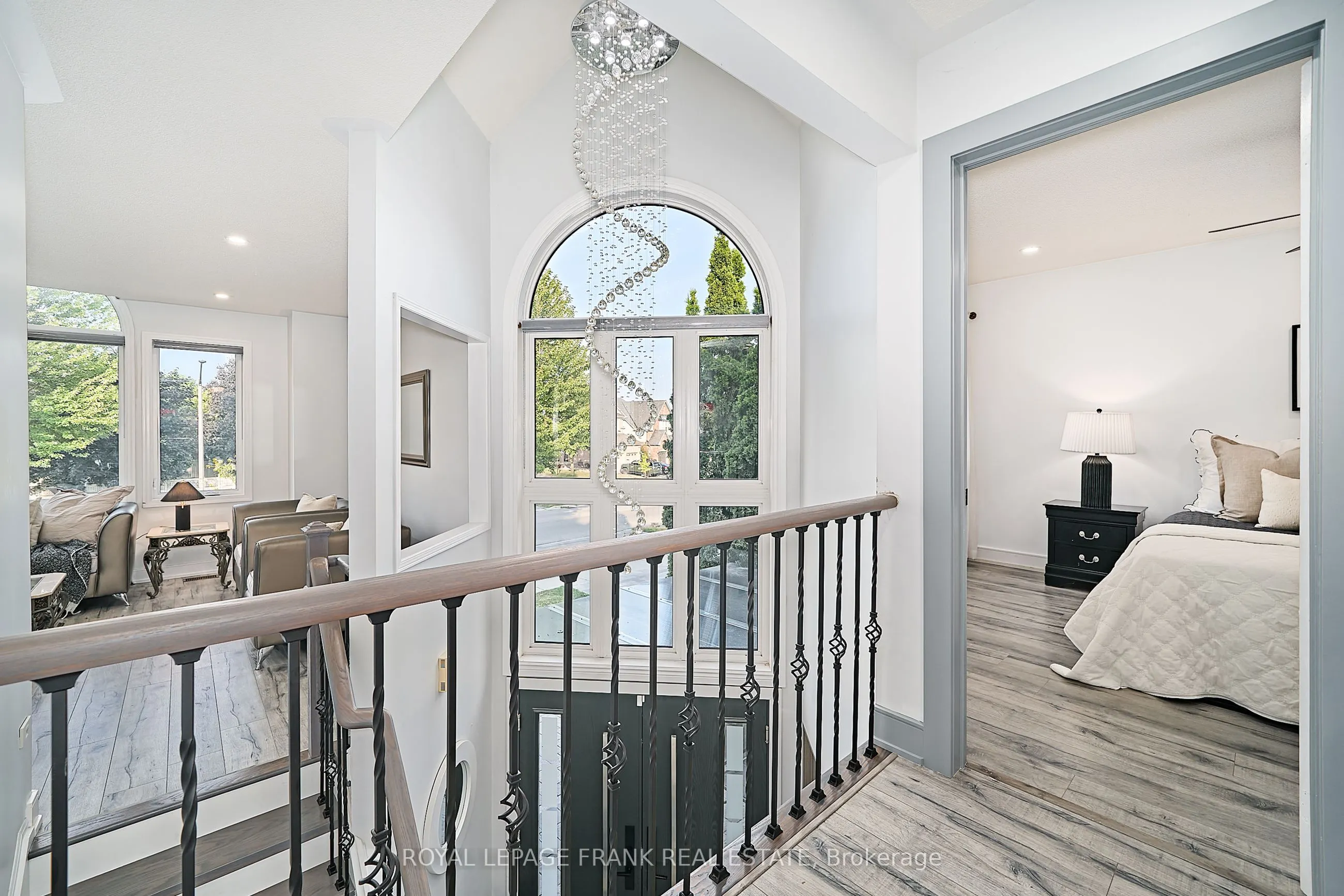 3082 Country Lane