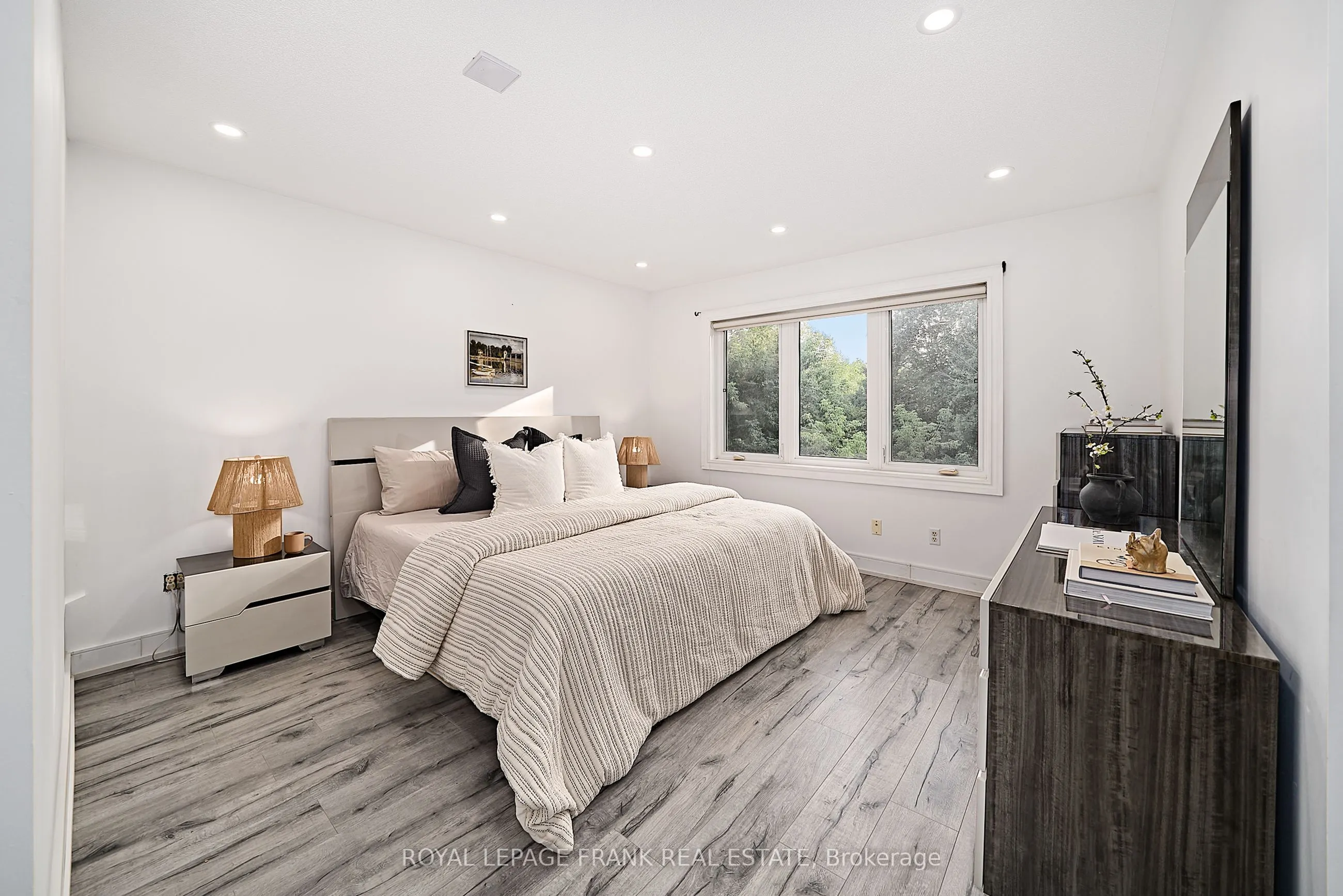3082 Country Lane