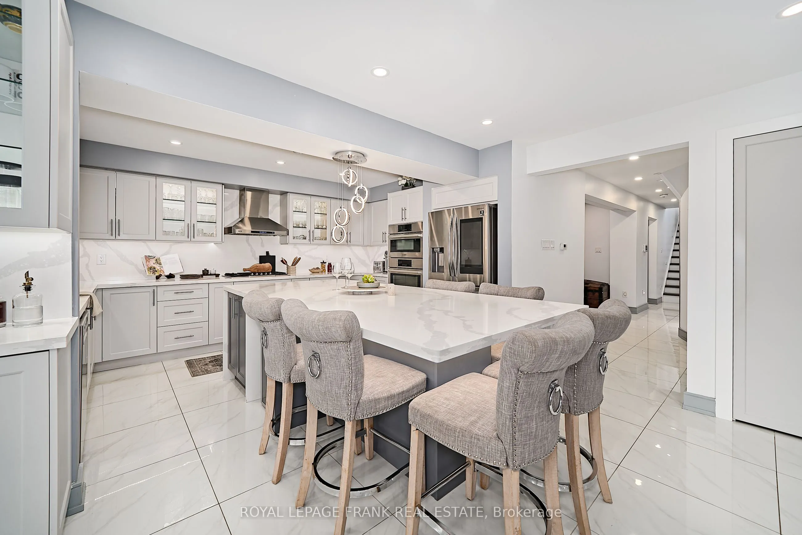 3082 Country Lane