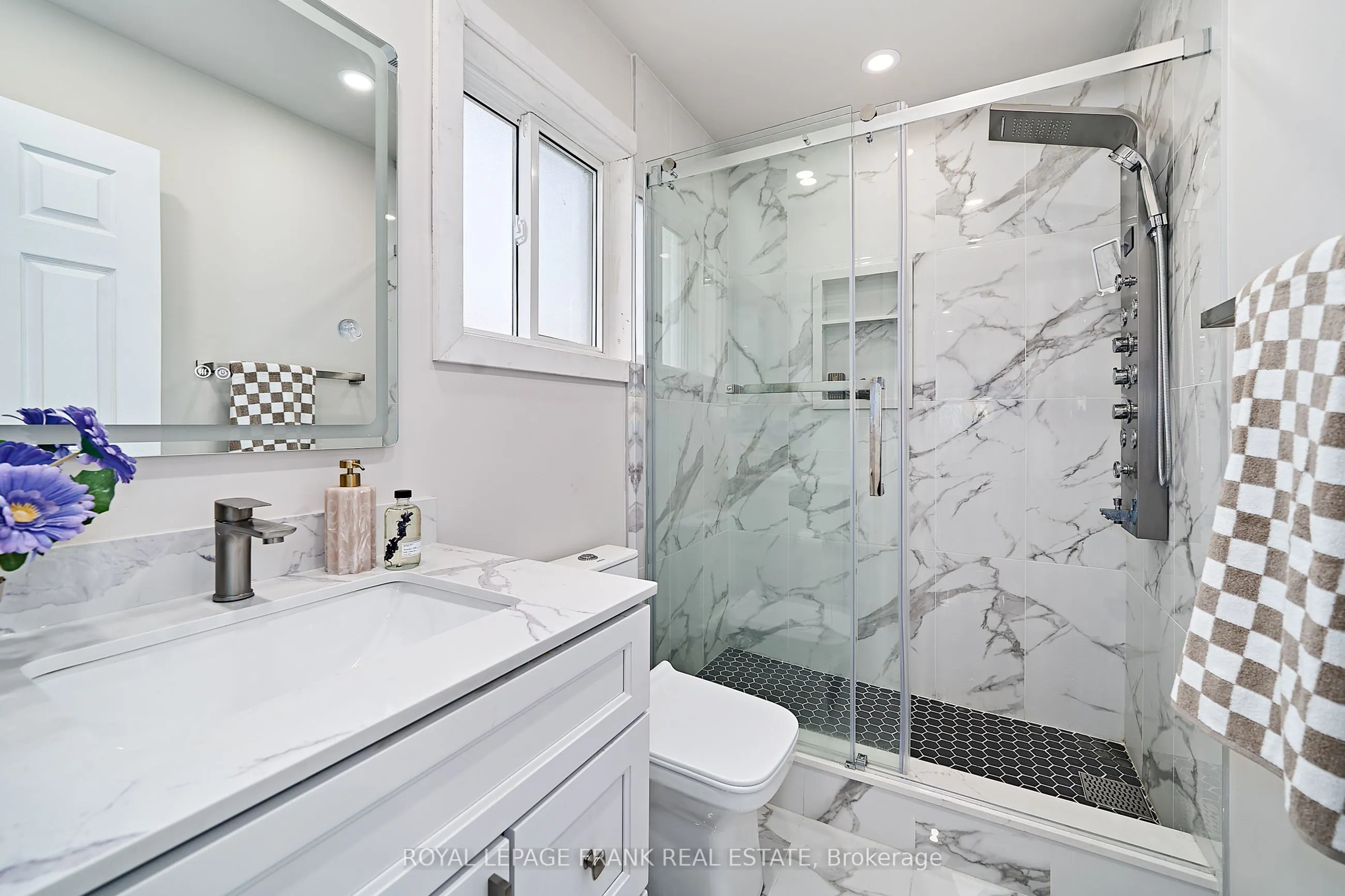3082 Country Lane