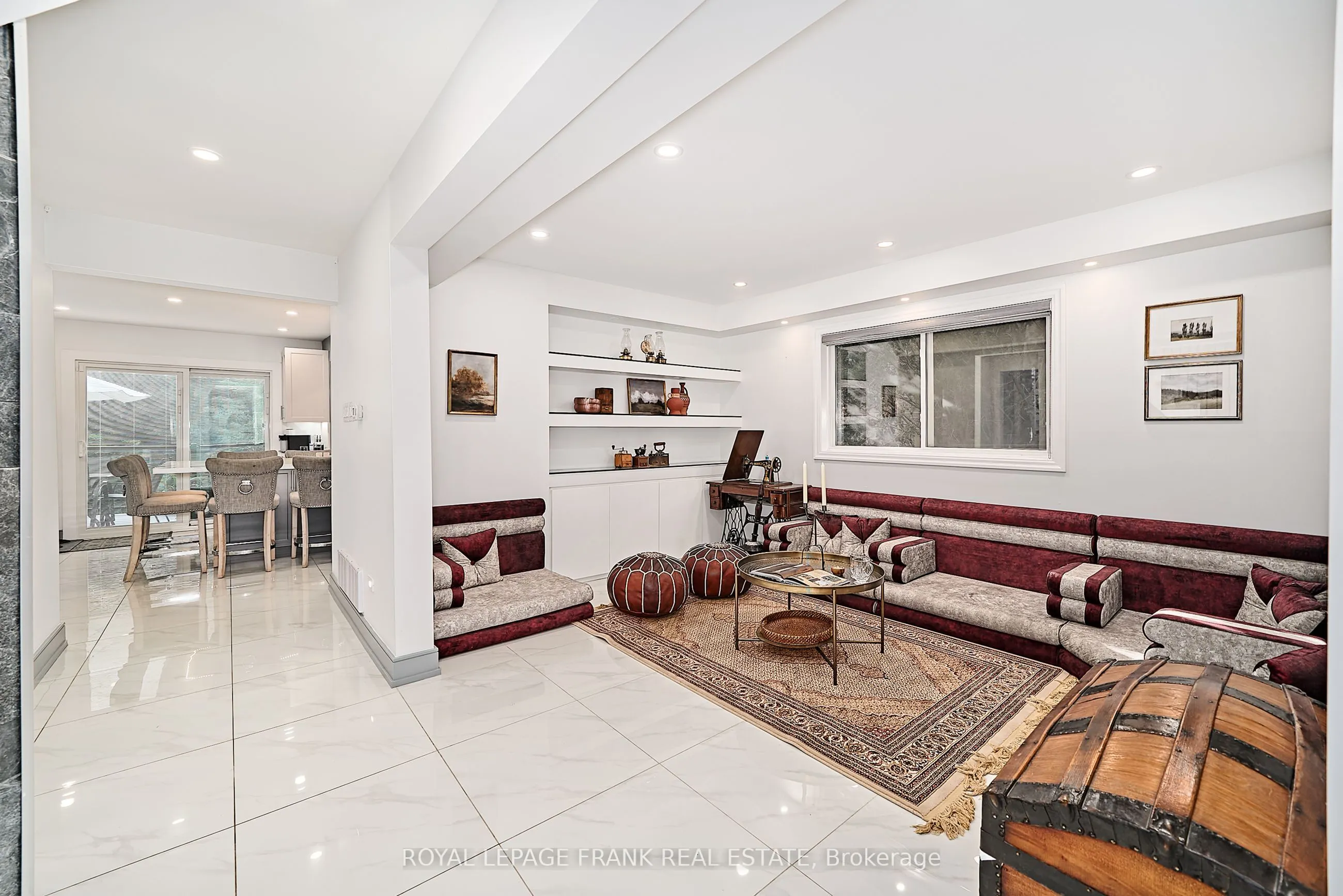 3082 Country Lane