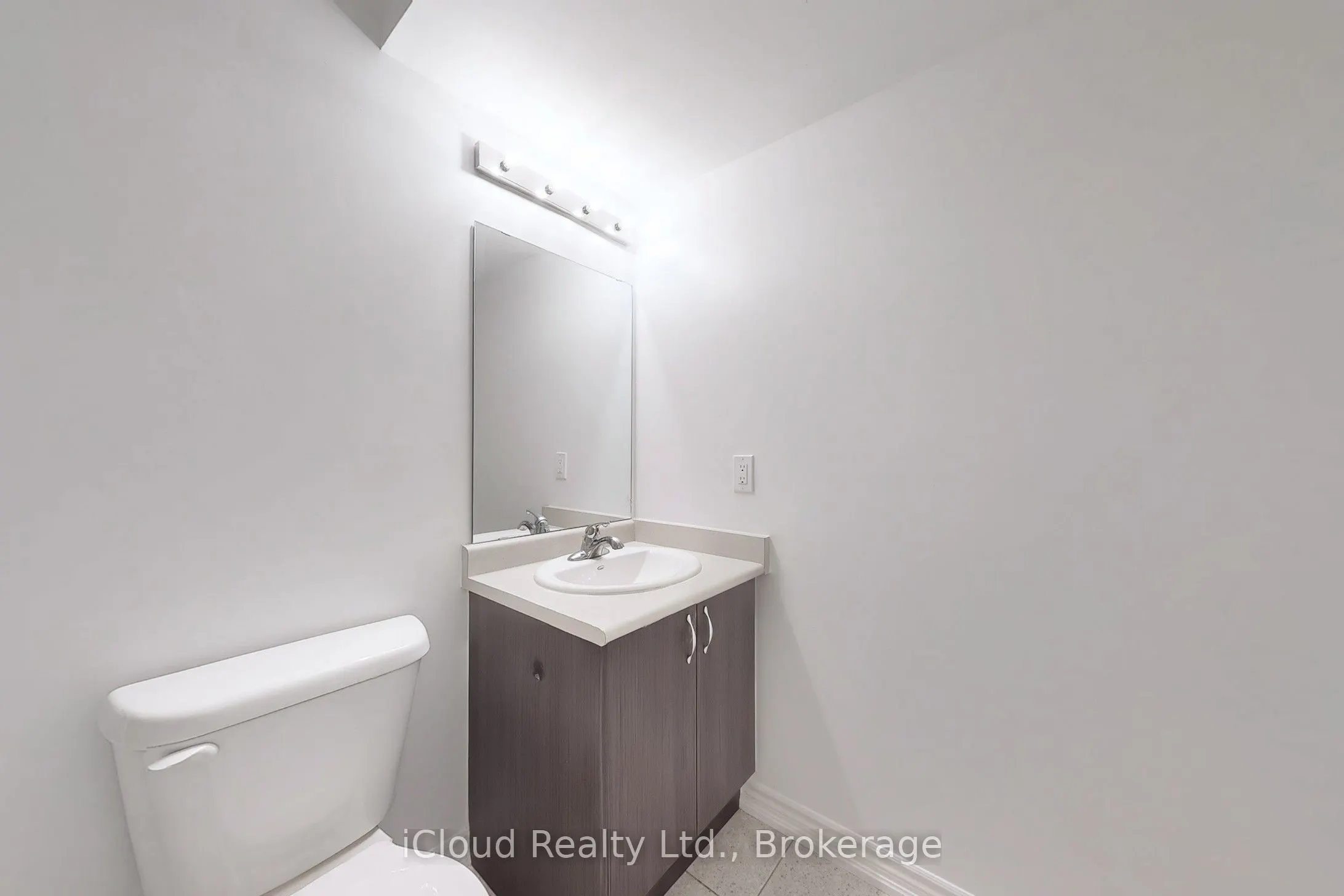 2730 William Jackson Drive, #8