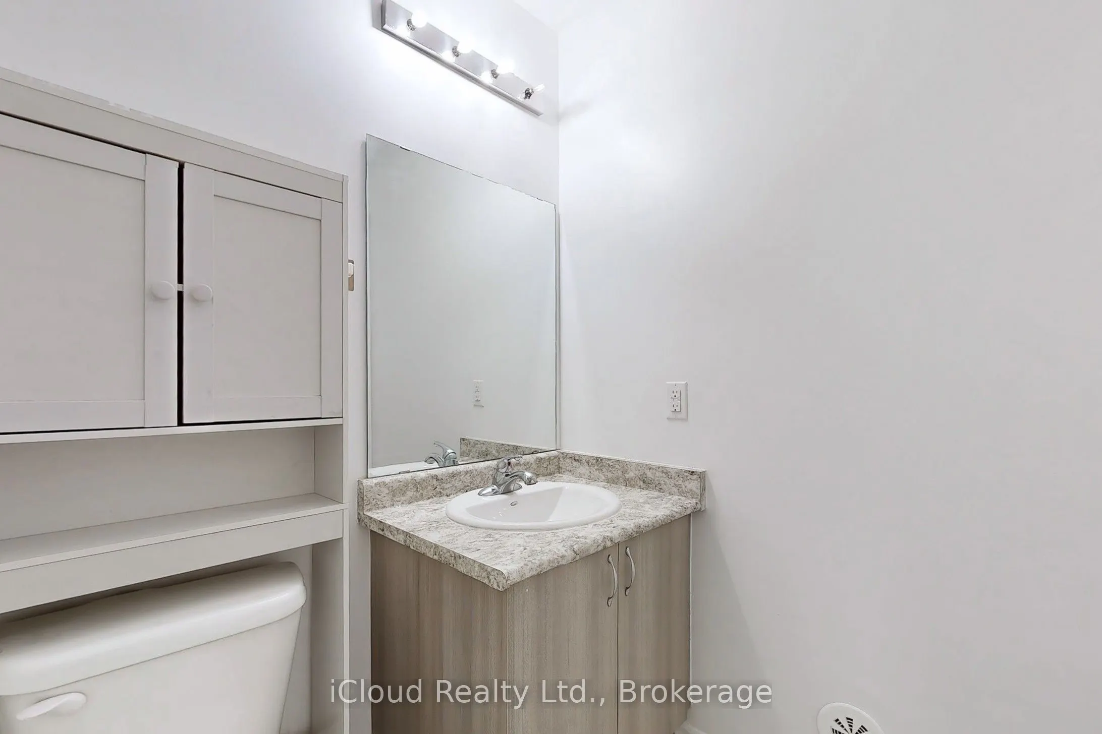 2730 William Jackson Drive, #8