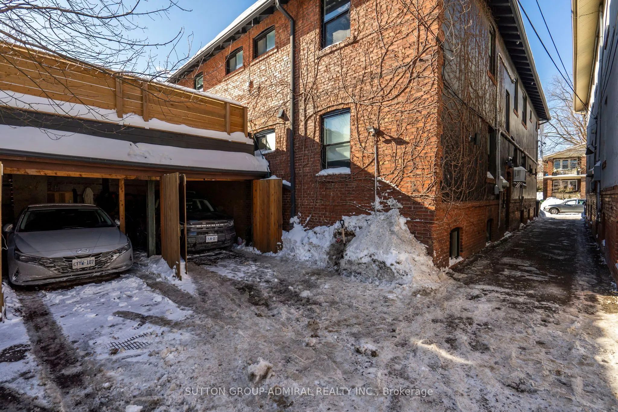 49 & 51 Wineva Avenue