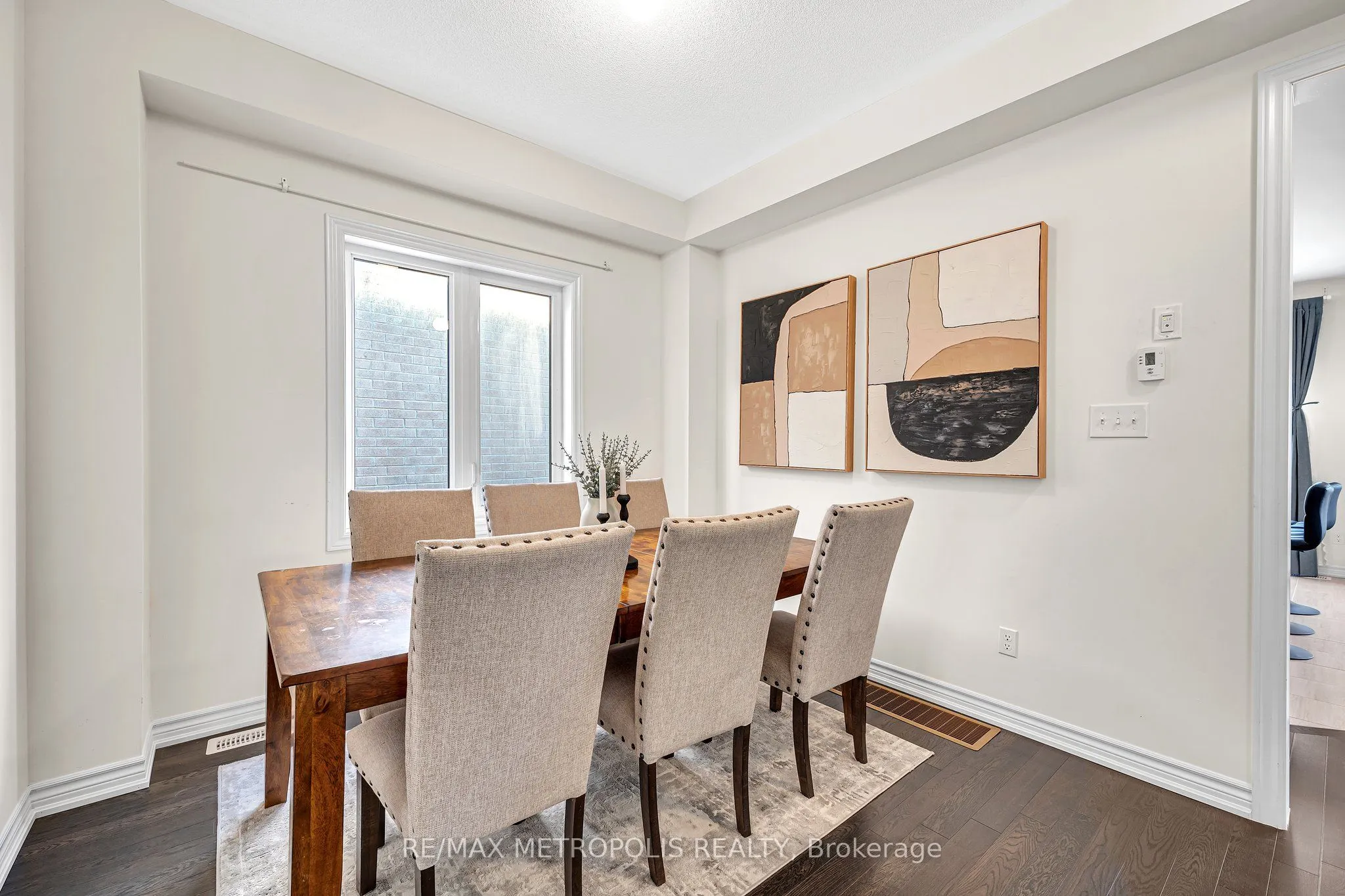 1129 CAMEO Street