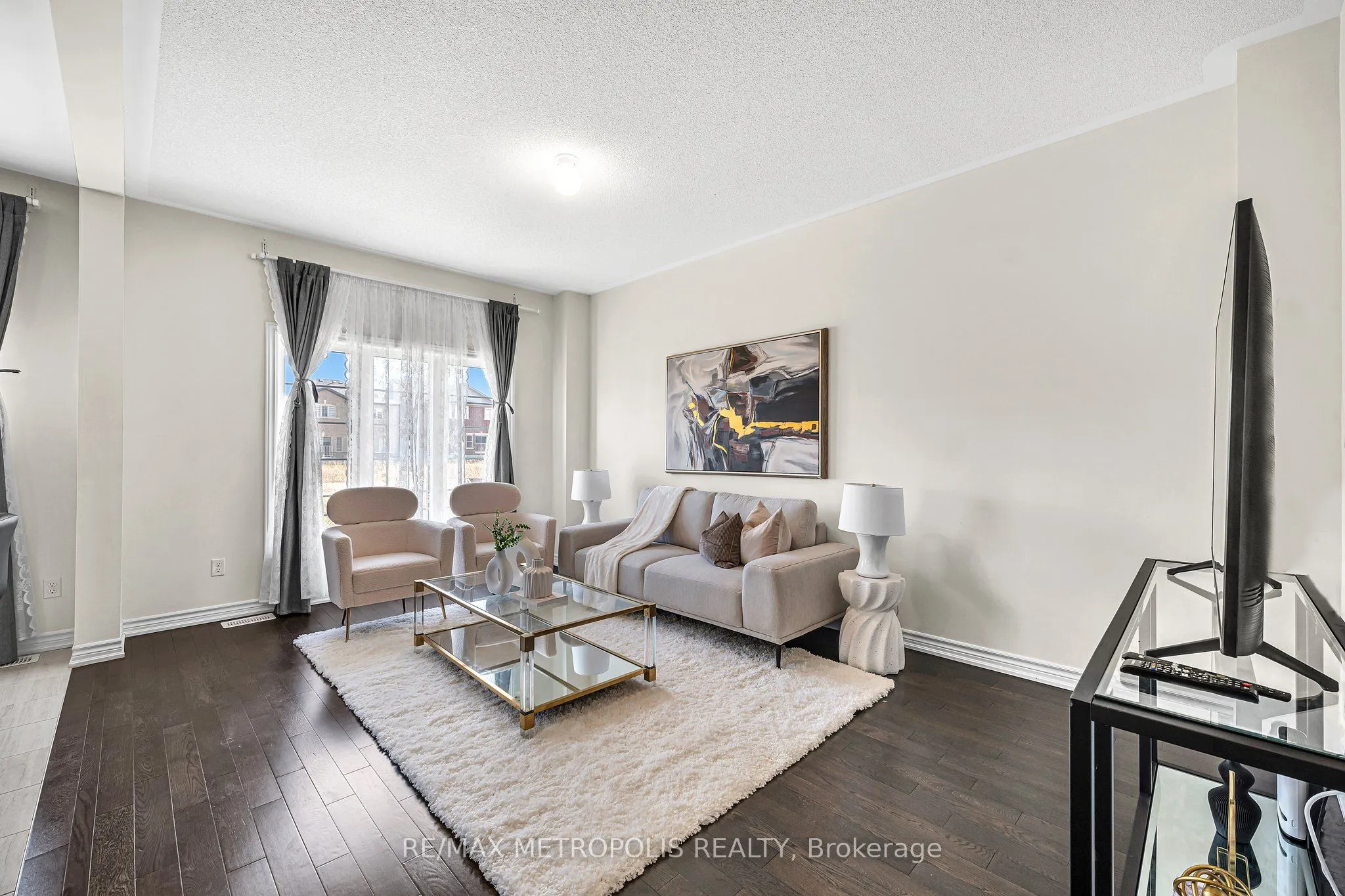 1129 CAMEO Street
