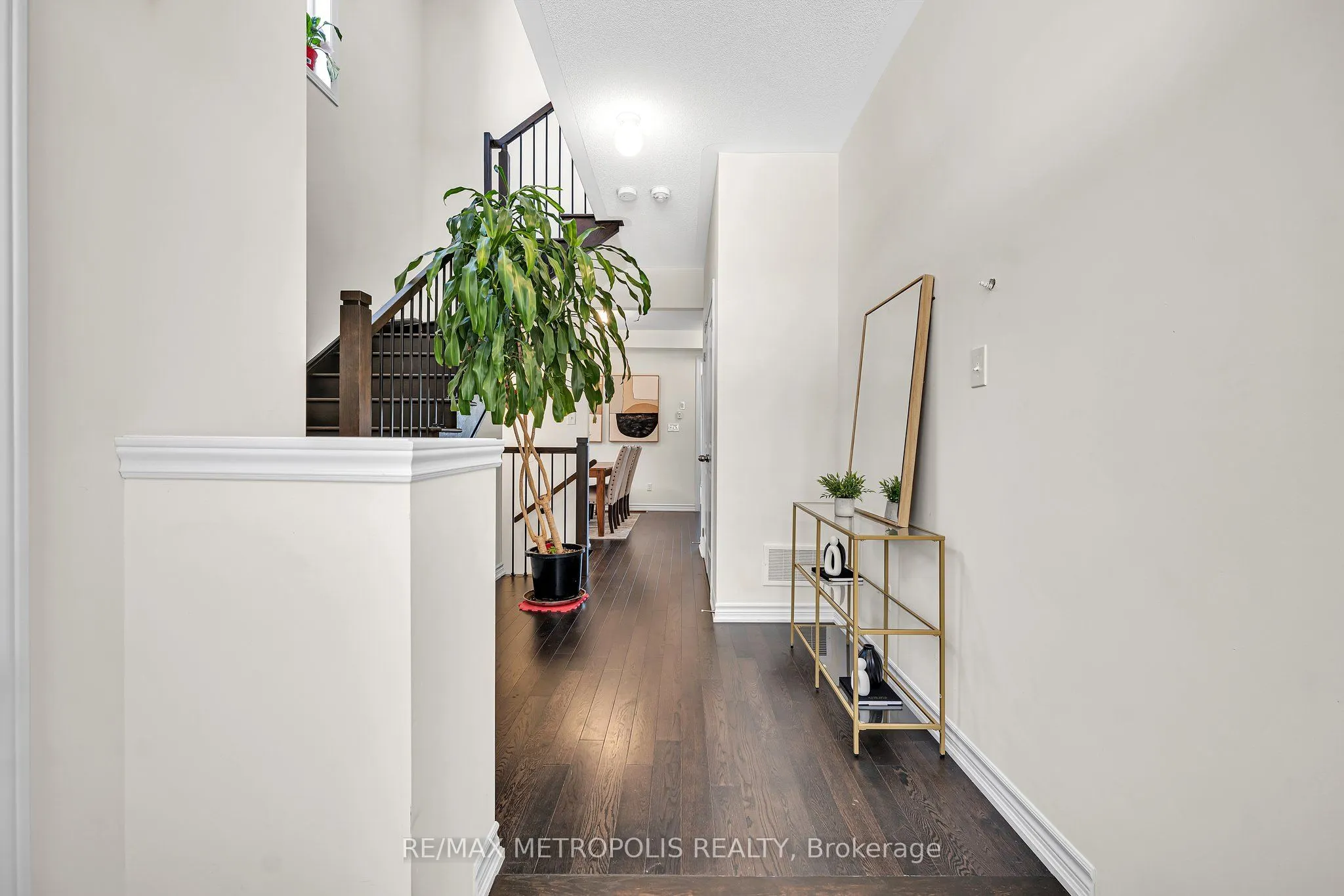 1129 CAMEO Street