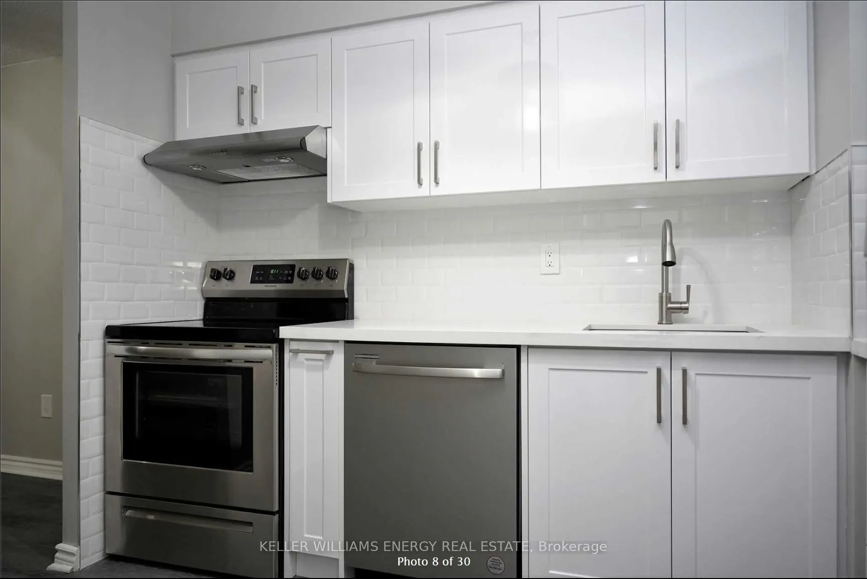 10 Tapscott Road, #813