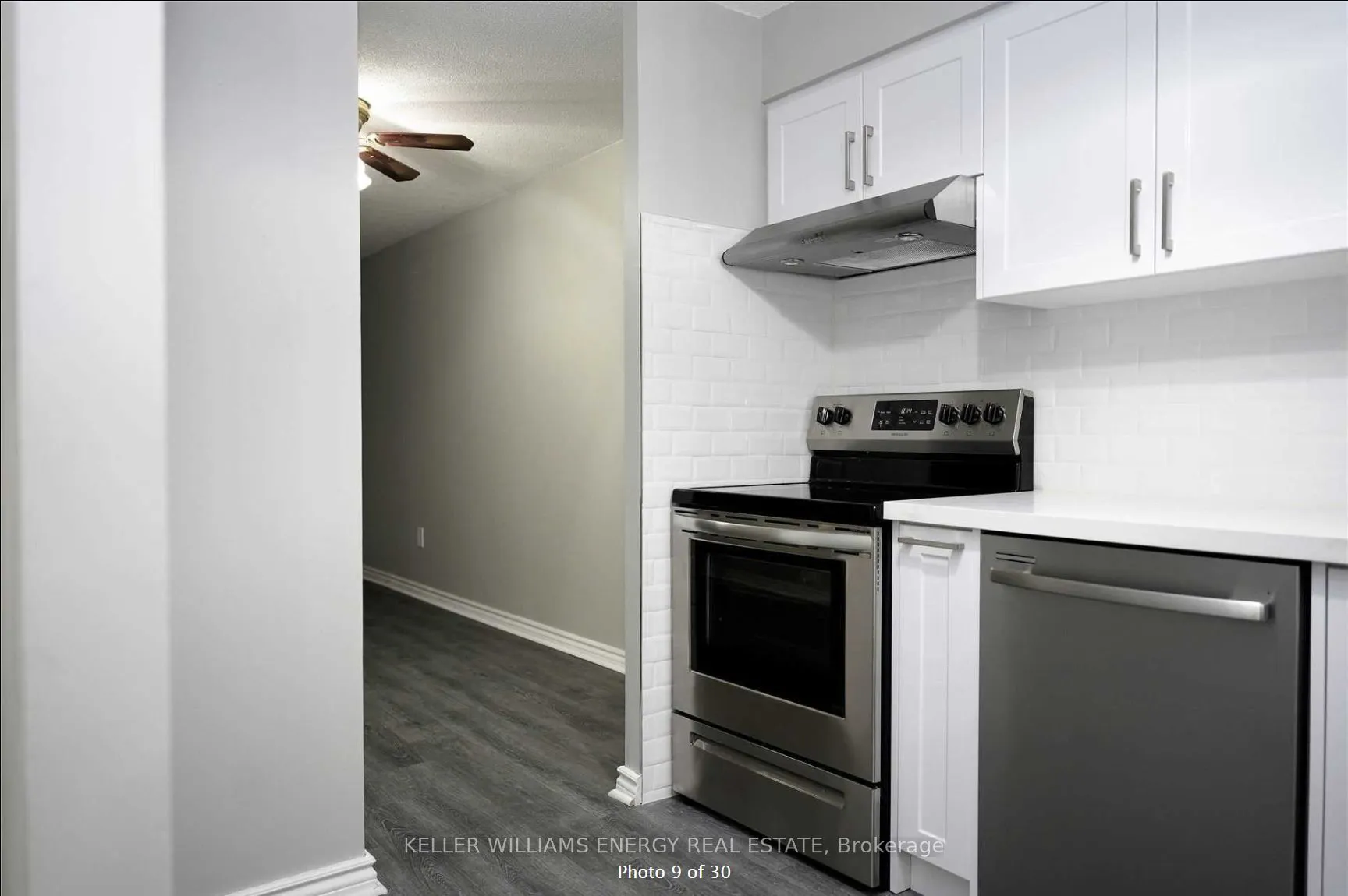 10 Tapscott Road, #813
