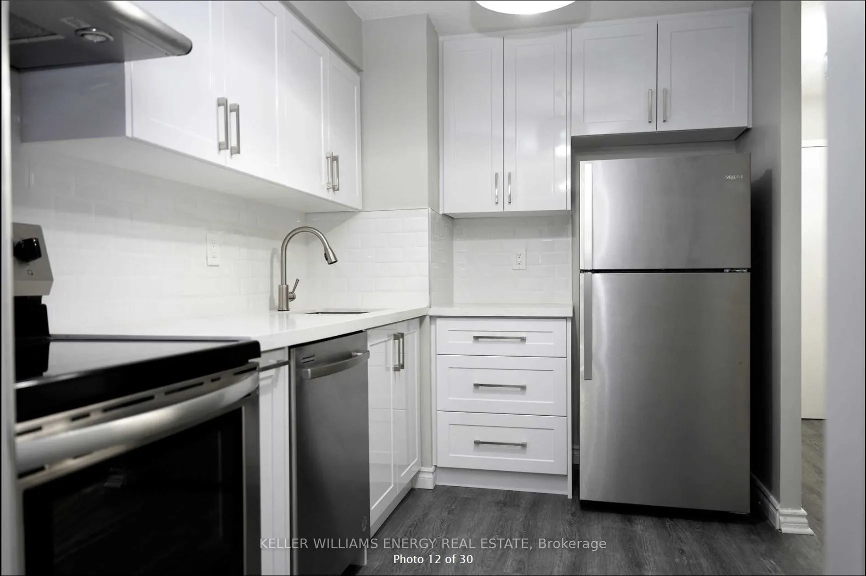 10 Tapscott Road, #813