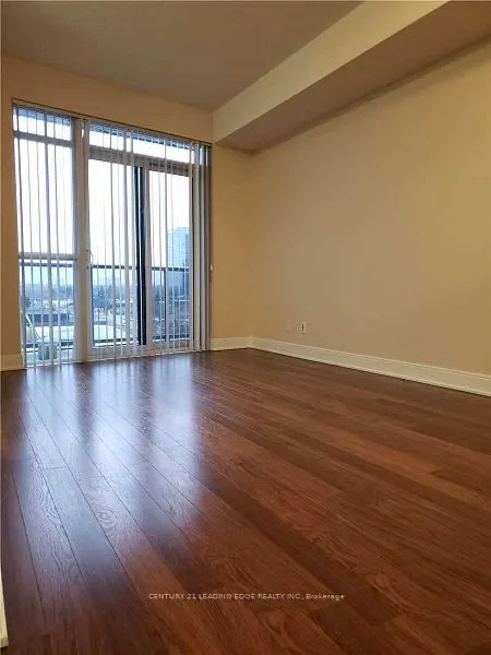 135 Village Green Square, #619