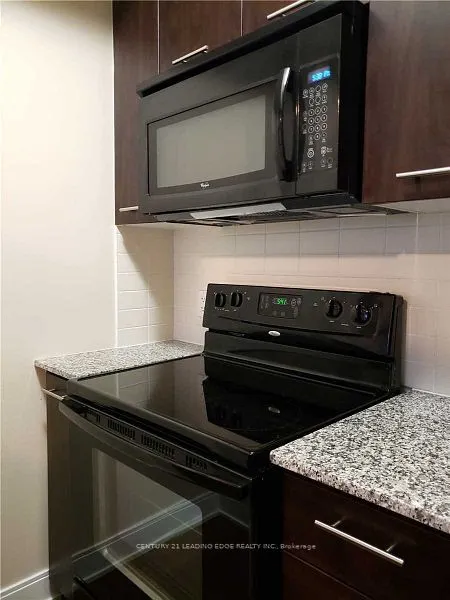 135 Village Green Square, #619