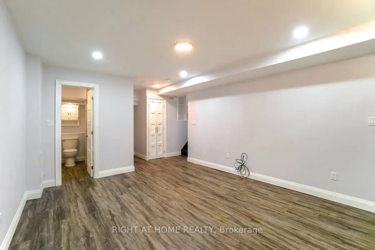 865 Simcoe Street S, #Unit 3