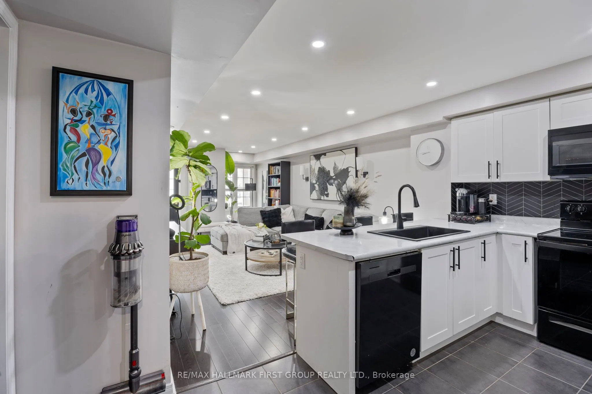70 Abela Lane, #70