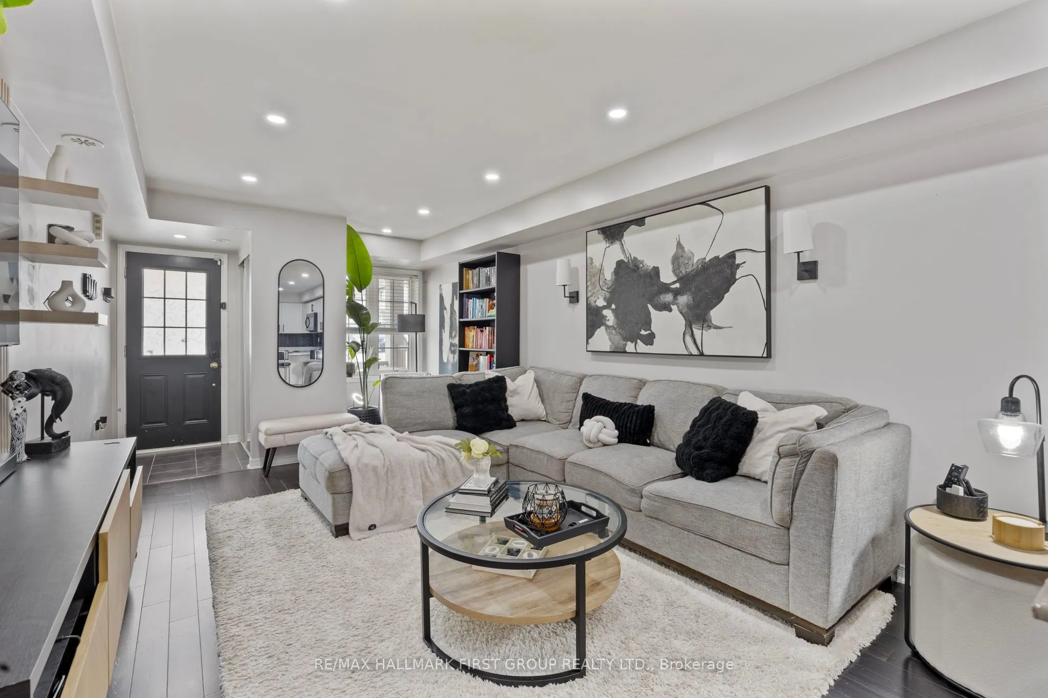 70 Abela Lane, #70