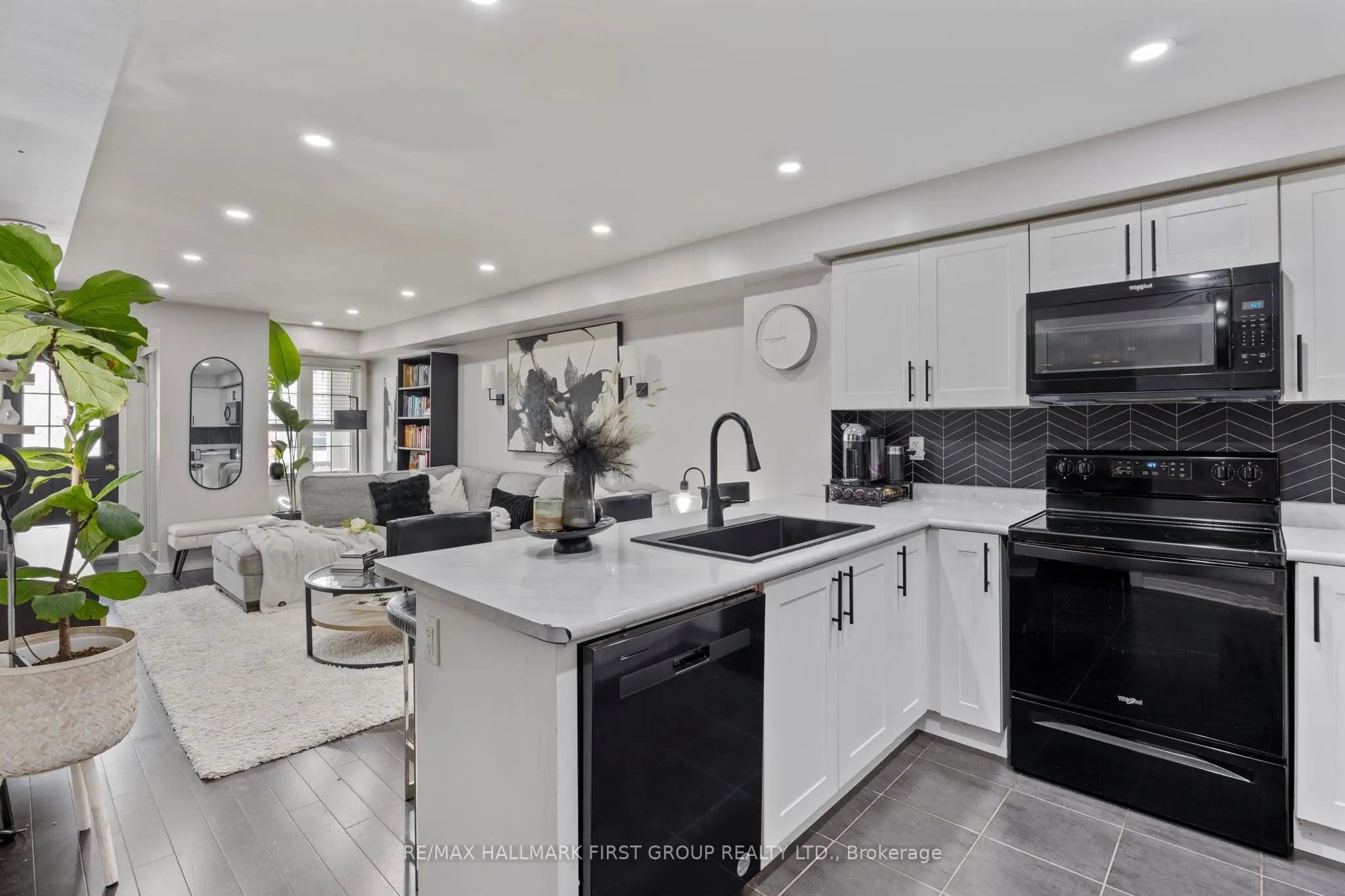 70 Abela Lane, #70