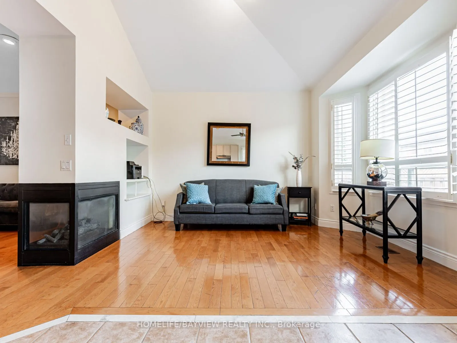 109 Thicket Crescent