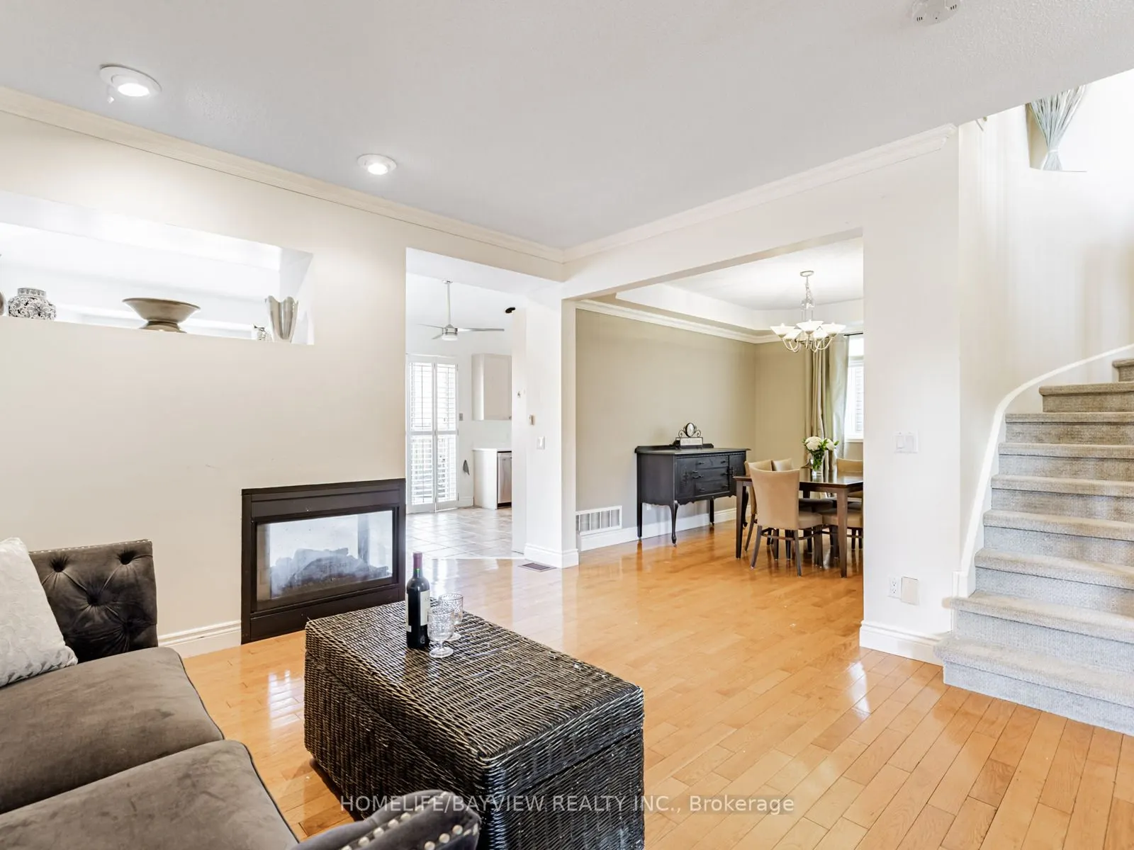 109 Thicket Crescent
