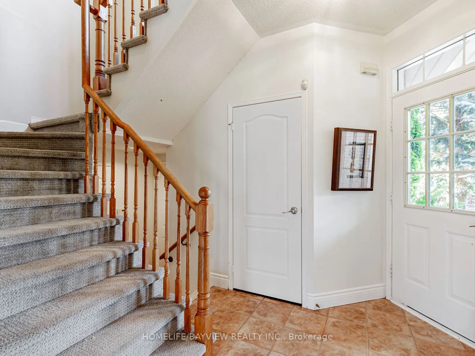 109 Thicket Crescent