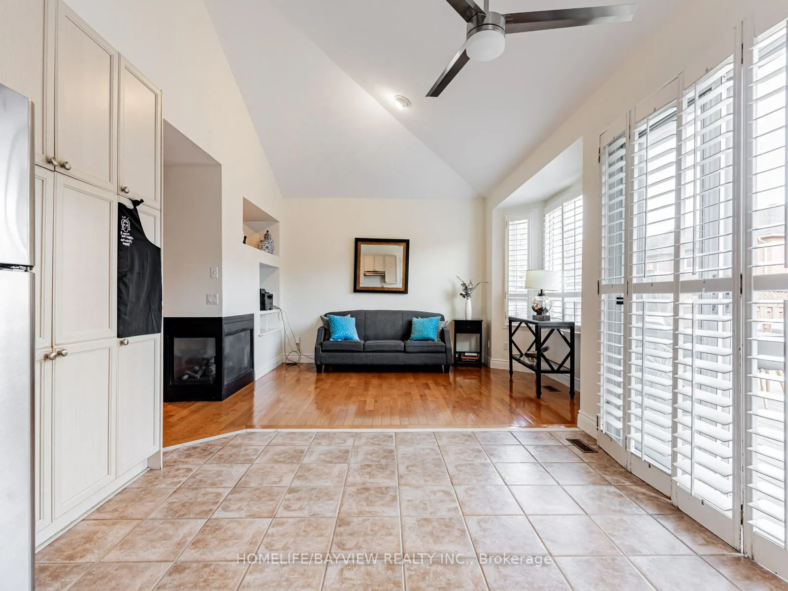109 Thicket Crescent