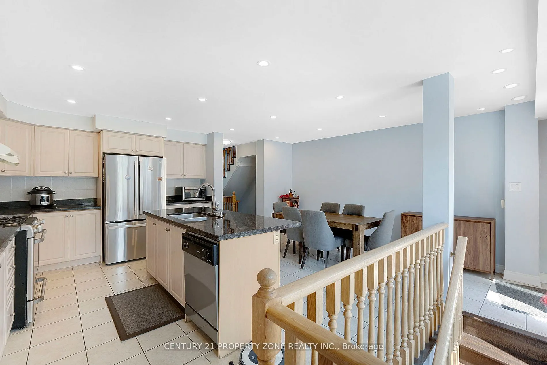28 Seminoff Street