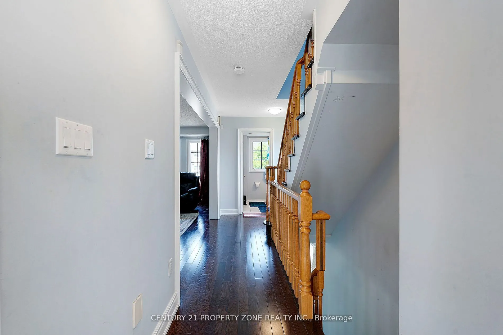 28 Seminoff Street