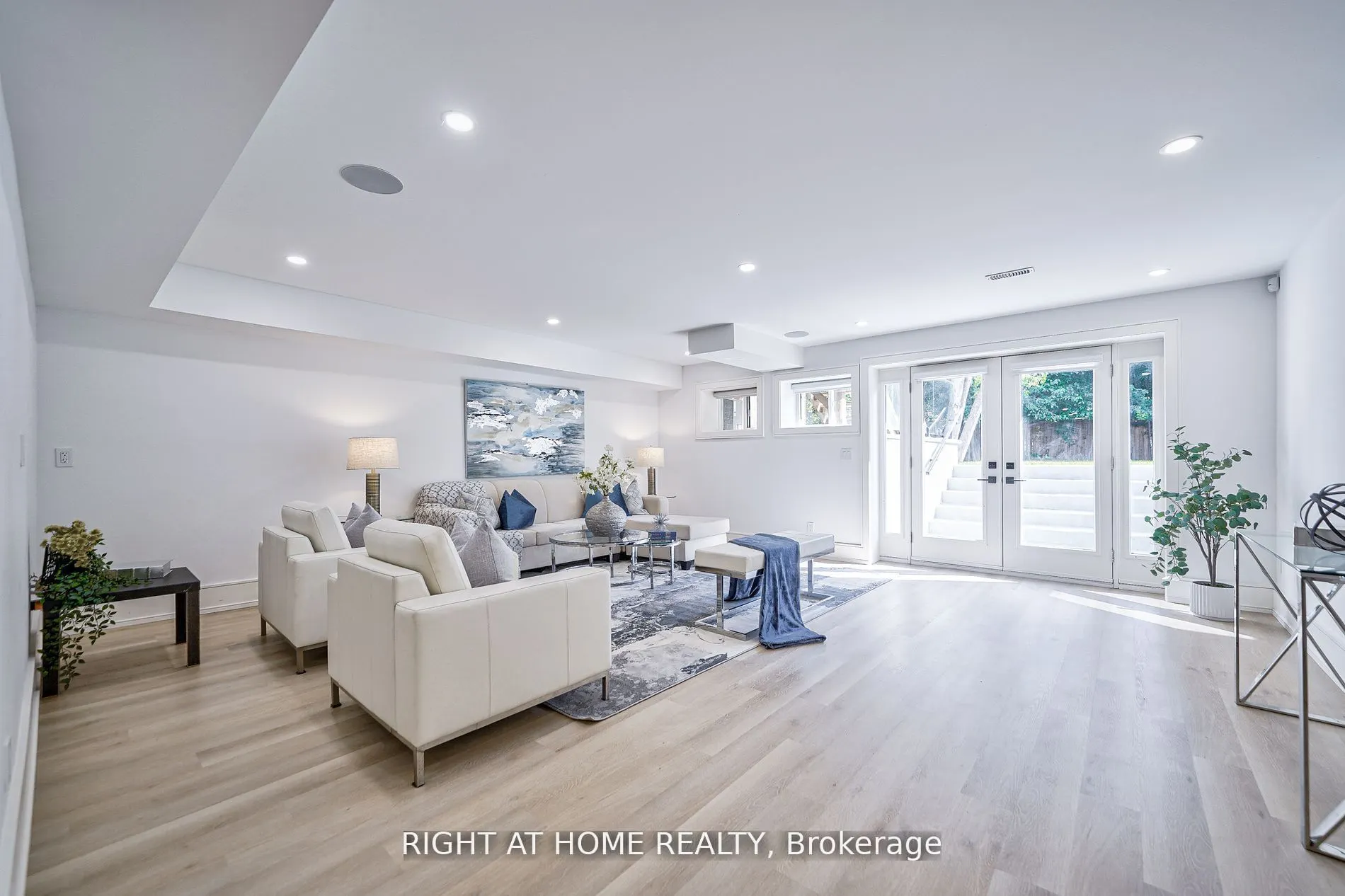 333 Woodmount Avenue