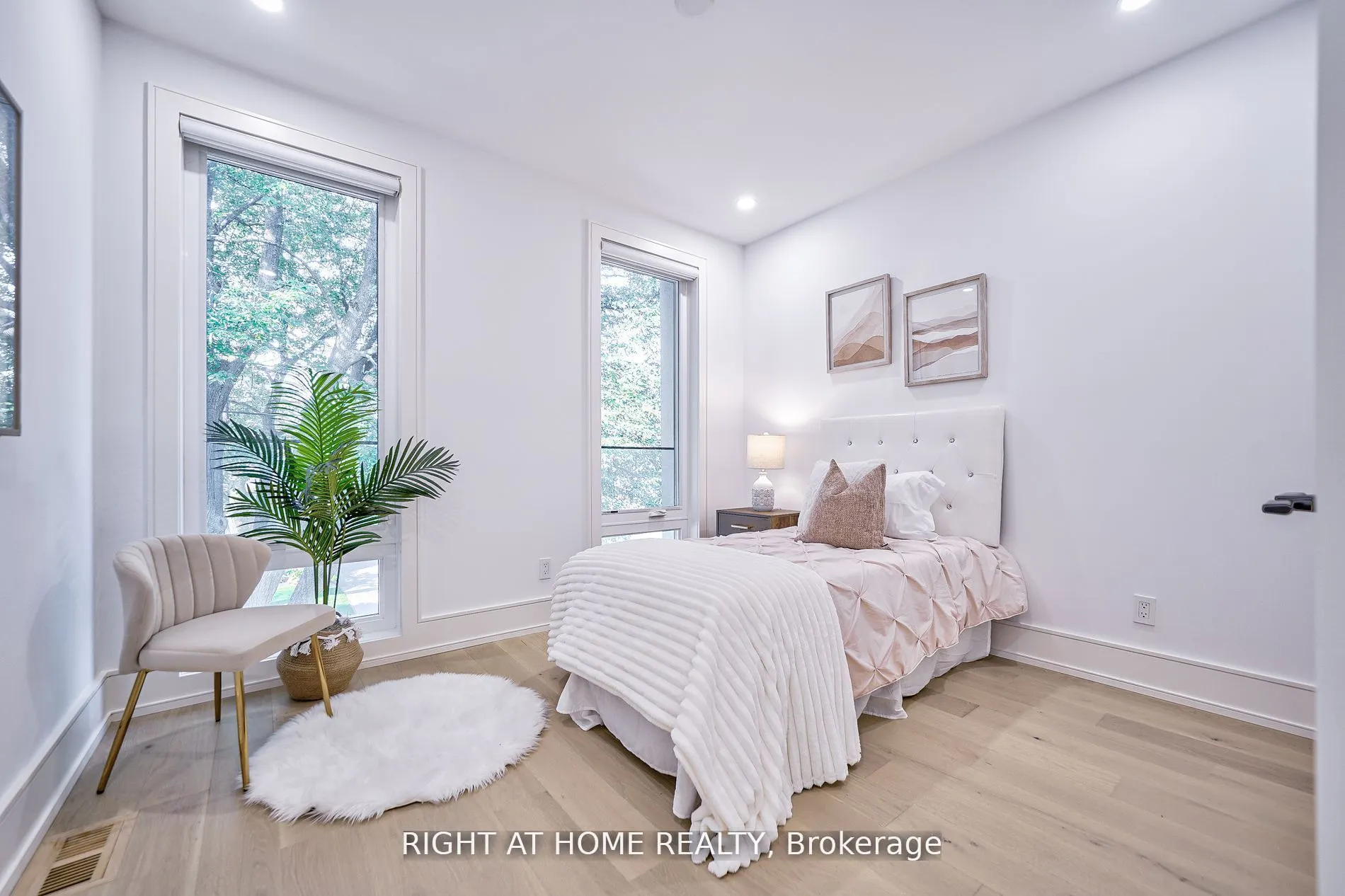 333 Woodmount Avenue